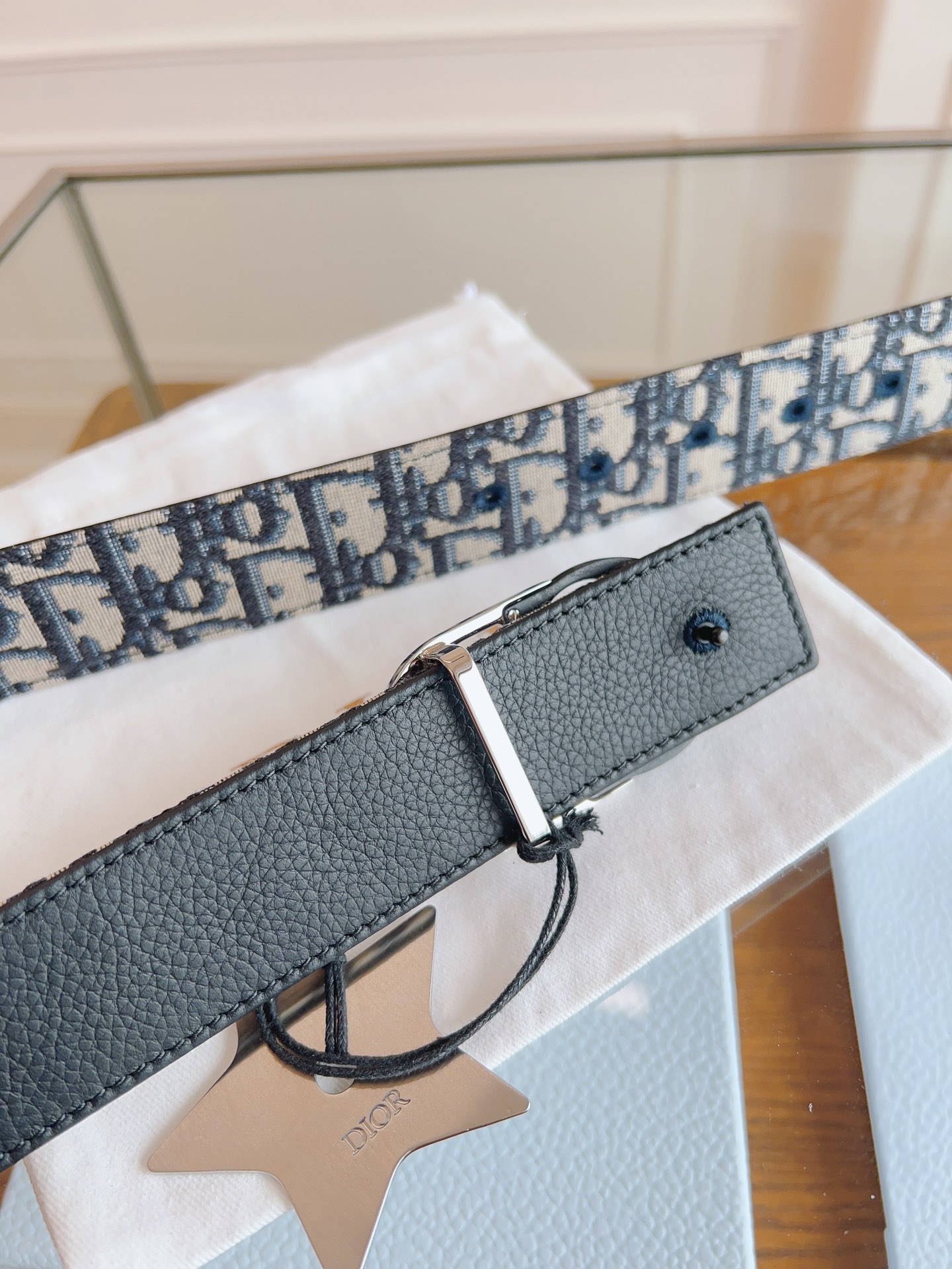 Dior Calfskin Leather Belts（ Black & Silver Belt Buckle）（B0447UWEOM930）