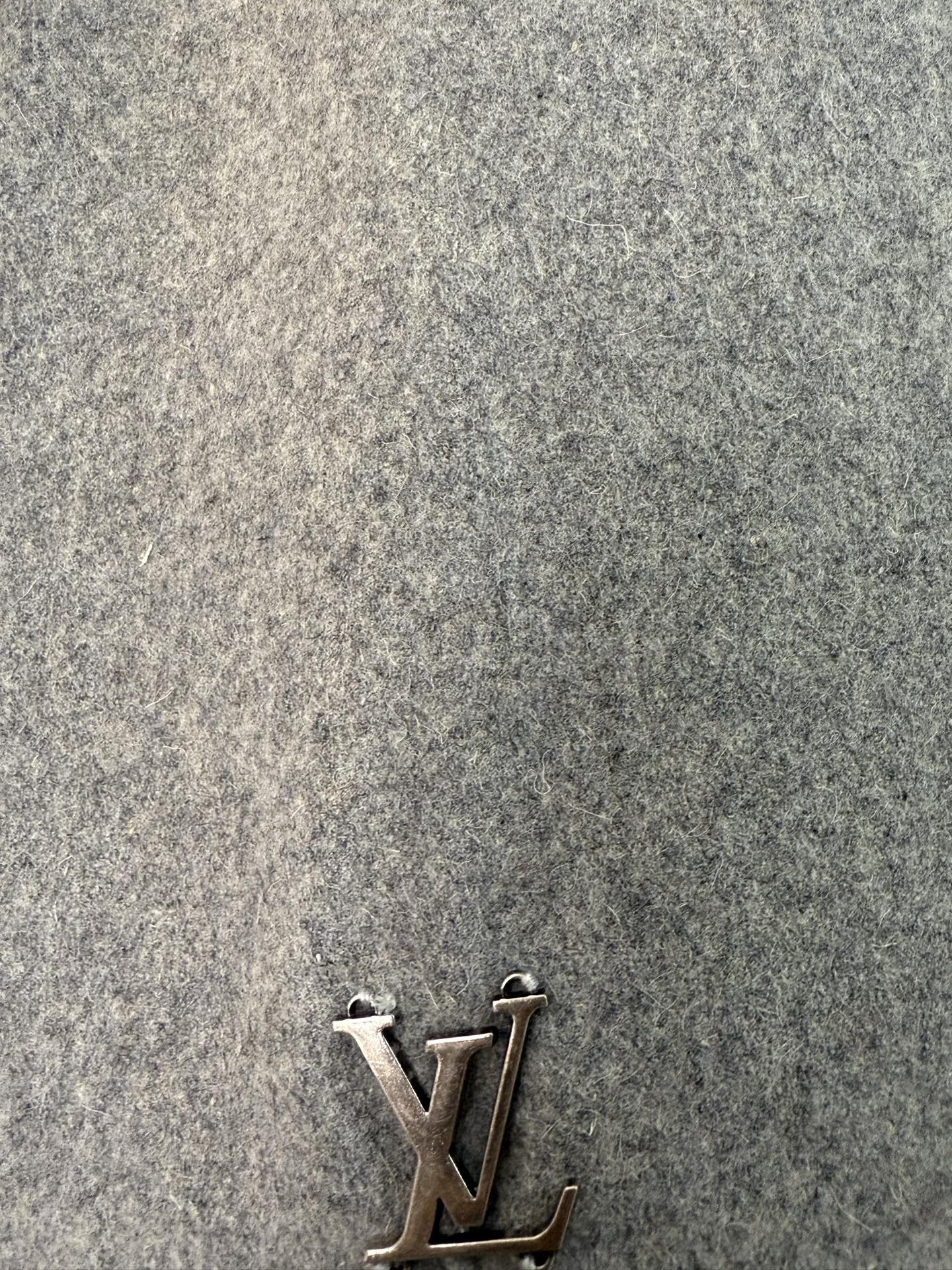 Louis Vuitton Grey Wool Tailored Trackpants（1AFXWW）