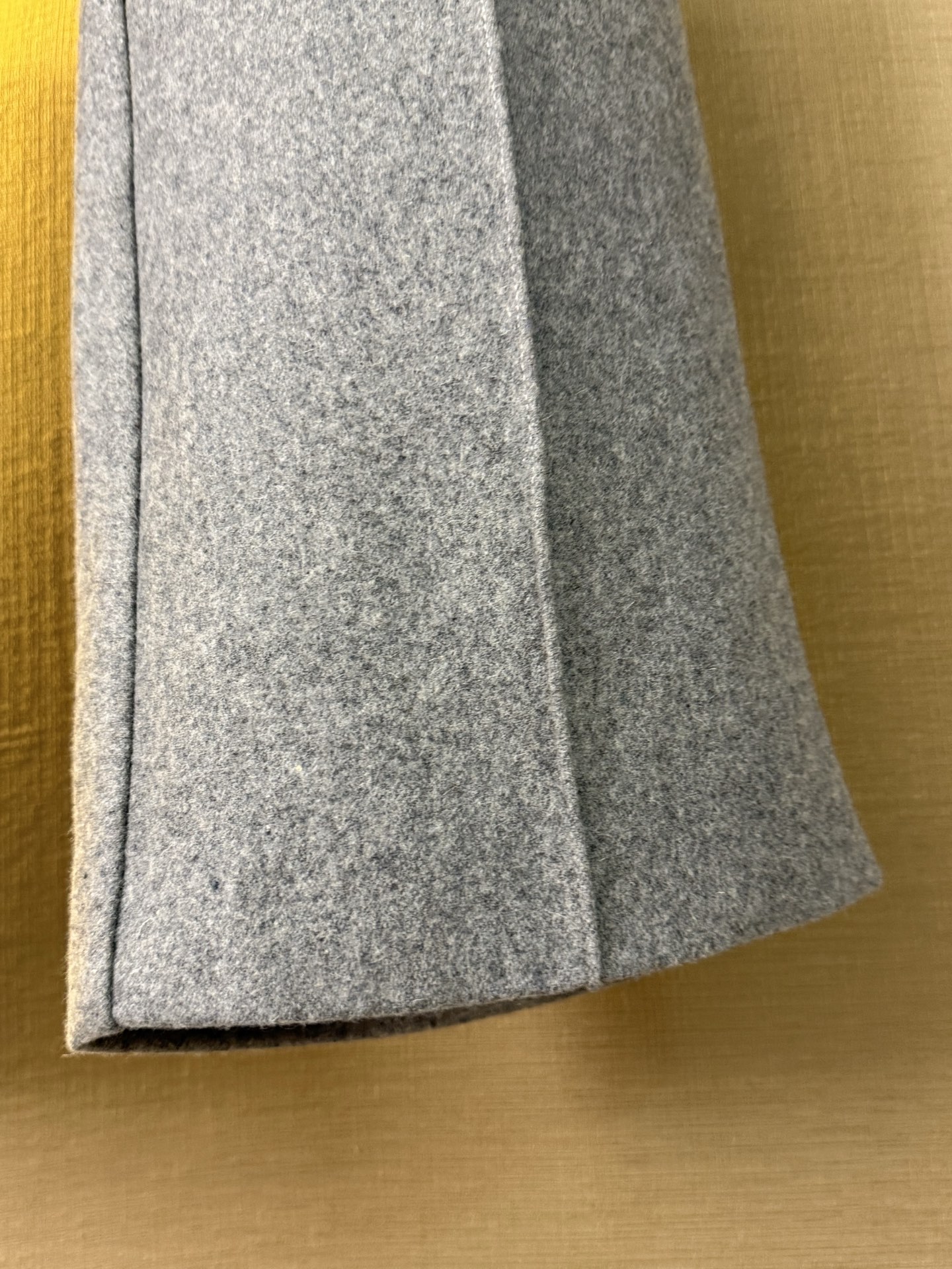 Louis Vuitton Grey Wool Tailored Trackpants（1AFXWW）