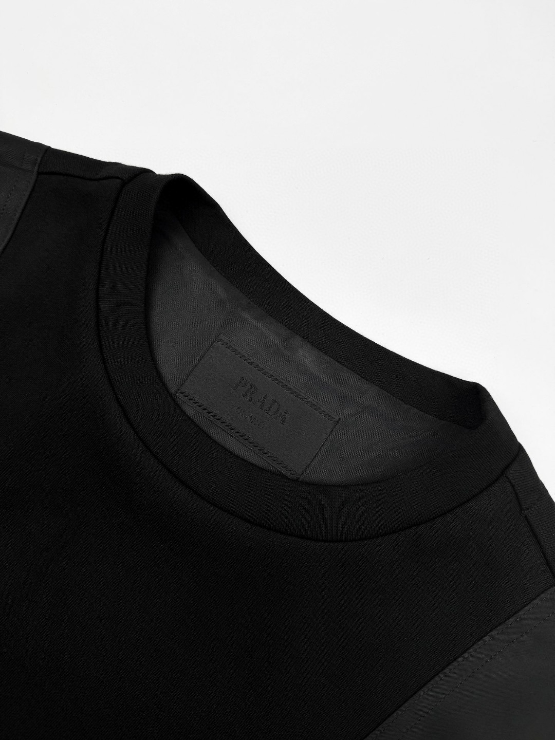 PRADA Sweat cotton Re-Nylon Black (UJL35B_11JE_F0806_S_OOO）