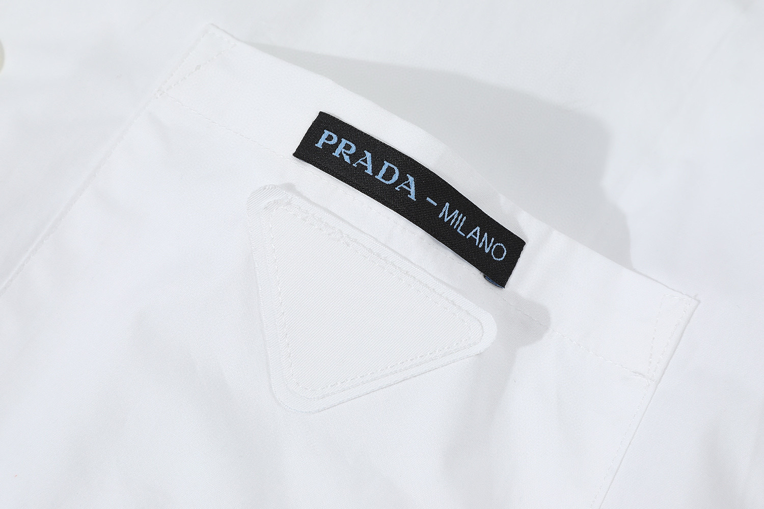 Prada cotton short-sleeved shirt (UCS339-1W7O-F0009）