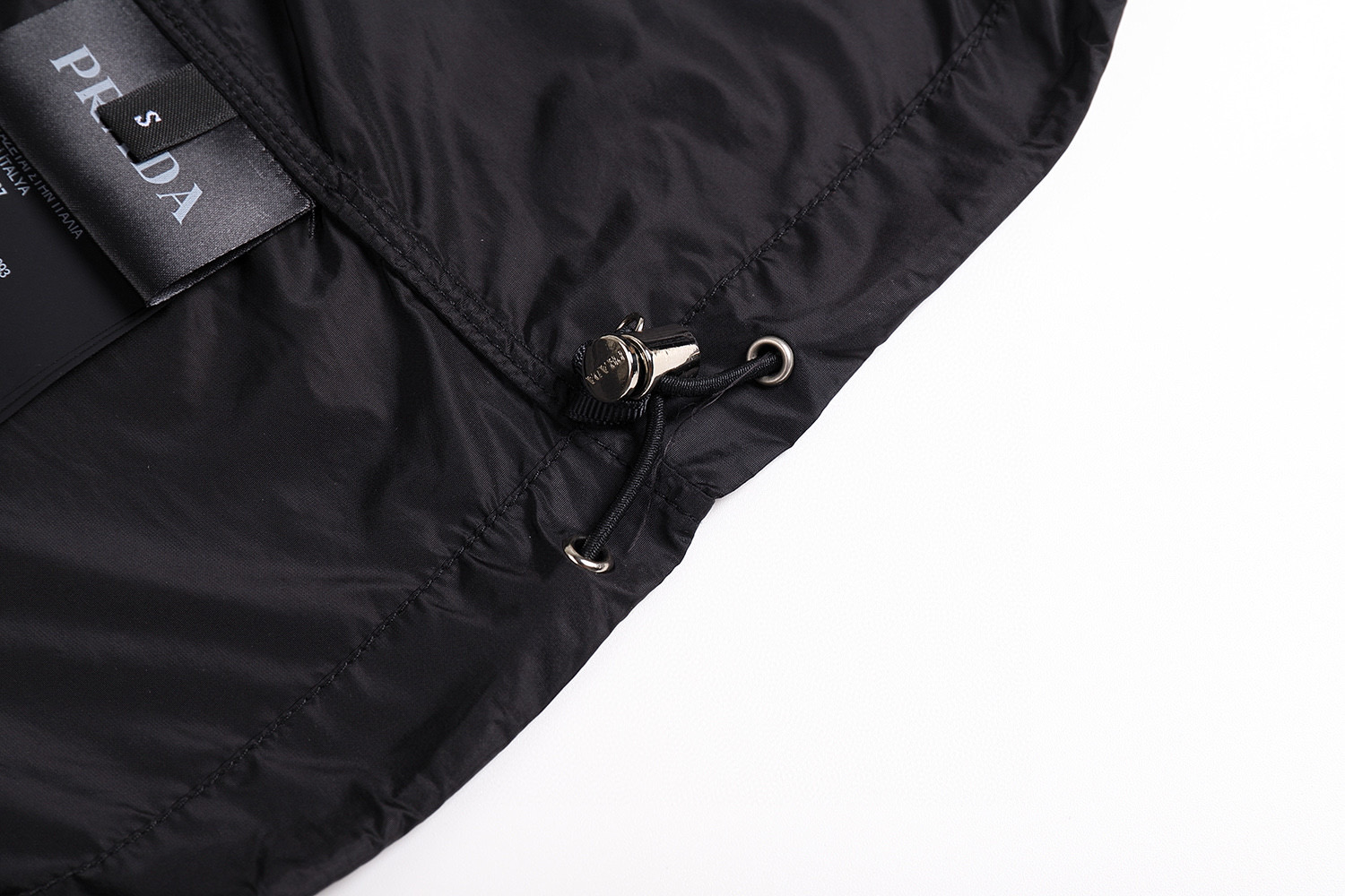 PRADA Short-sleeve light Re-Nylon shirt (SC758-1WQ9-F0002-S-OOO）