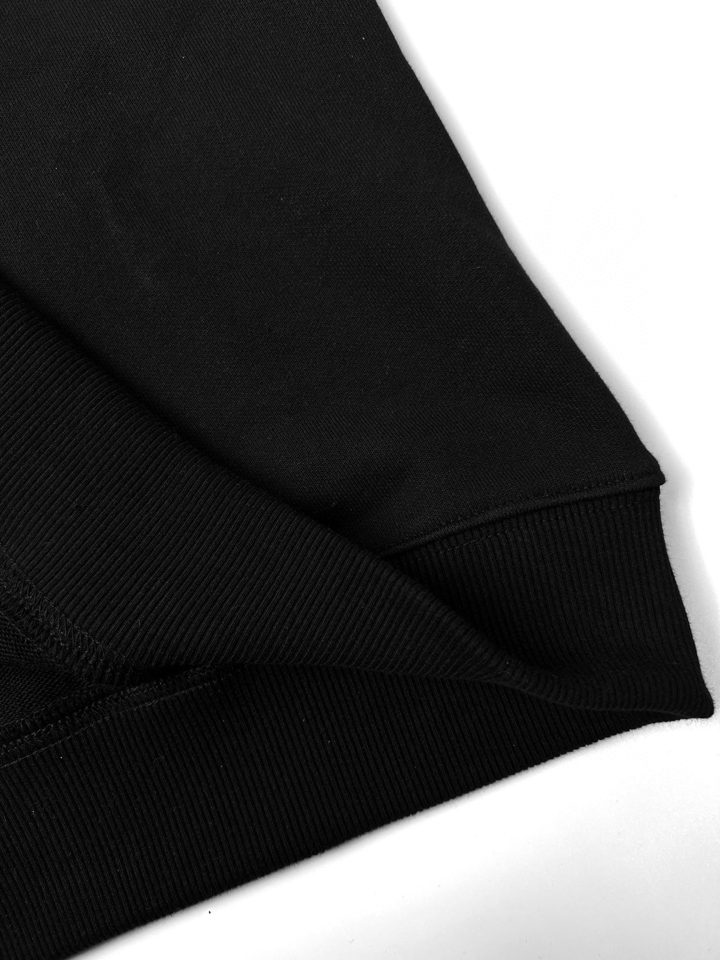 Loewe Anagram Patch Pocket Hoodie Black  (H526Y25X301100）