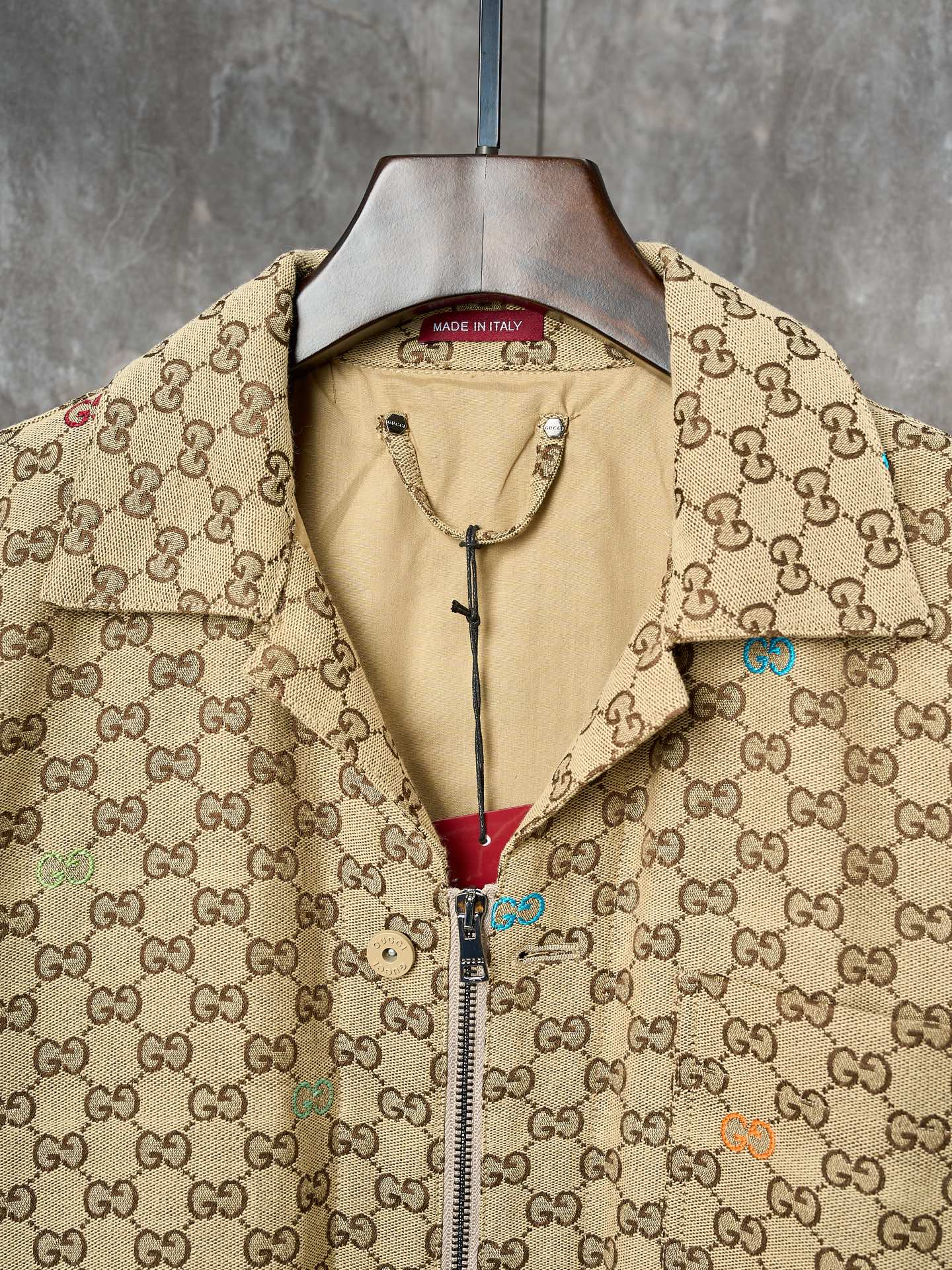 GUCCI GG canvas jacket in camel and dark brown（833305-ZAS81-2137）