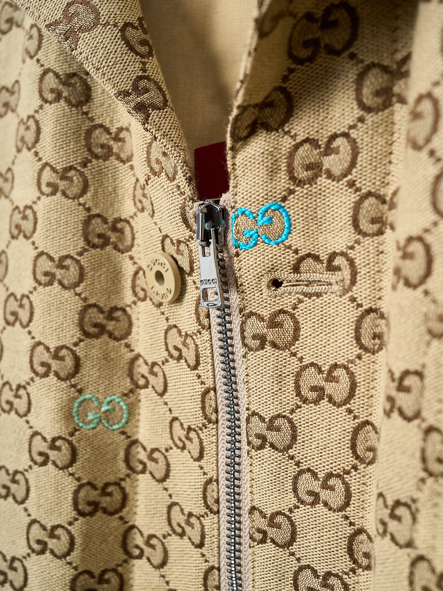 GUCCI GG canvas jacket in camel and dark brown（833305-ZAS81-2137）