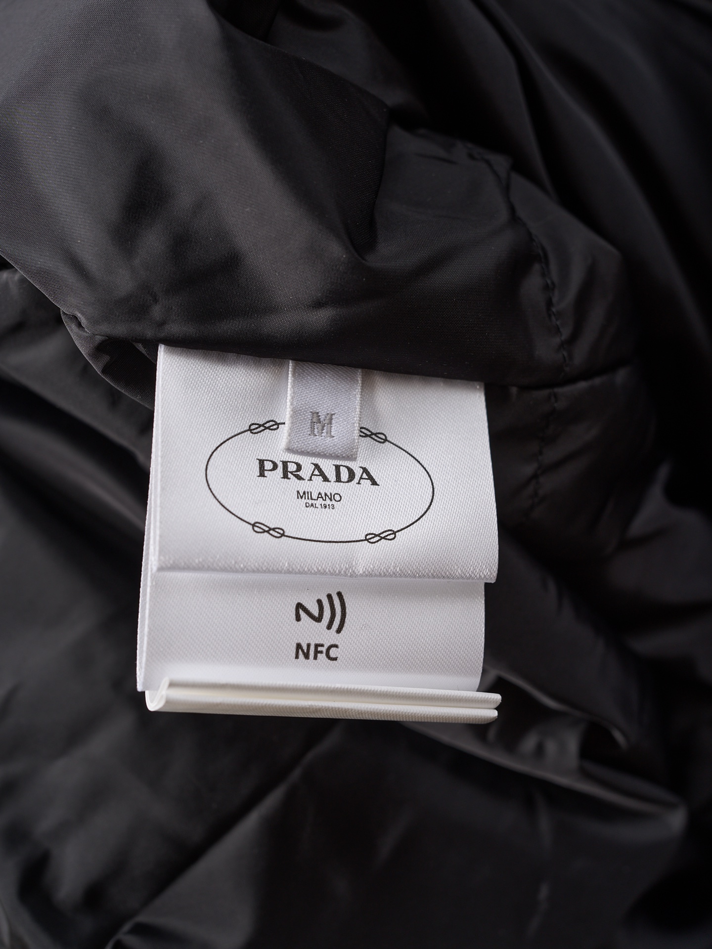 PRADA technical fabric down jacket (292286-13GP-F0594-S-OOO）
