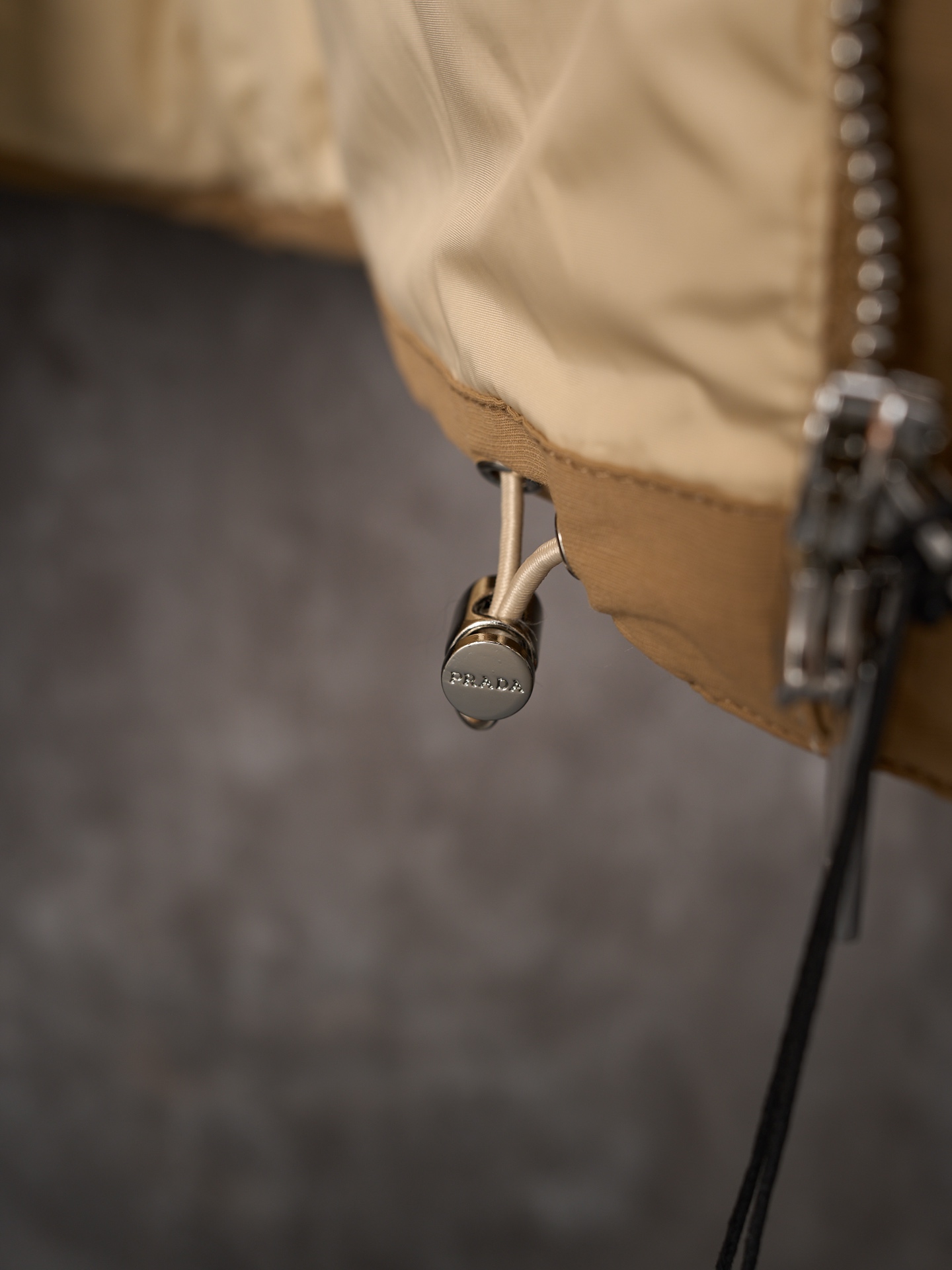 PRADA technical fabric down jacket (292286-13GP-F0594-S-OOO）