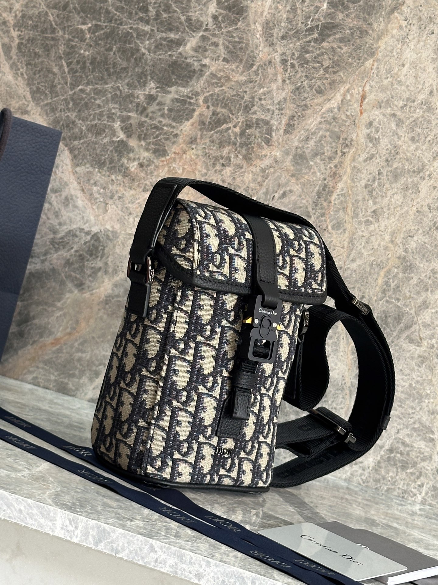 Dior Hit The Road Cotton Messenger Bag, Shoulder Bag（2HTCA544YKY-H27E）