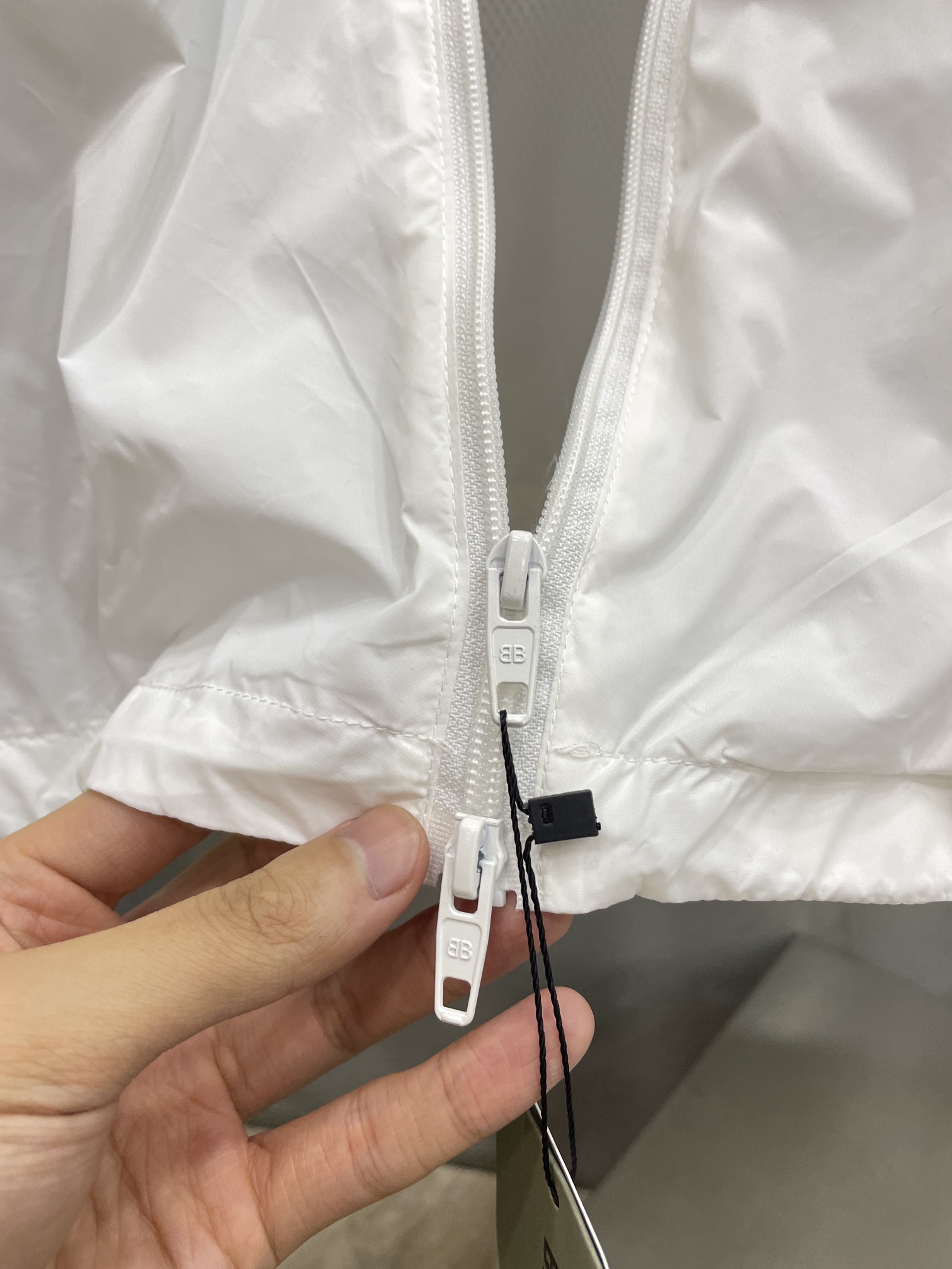 Balenciaga Zip-Up Jacket  (725302TPO061000）