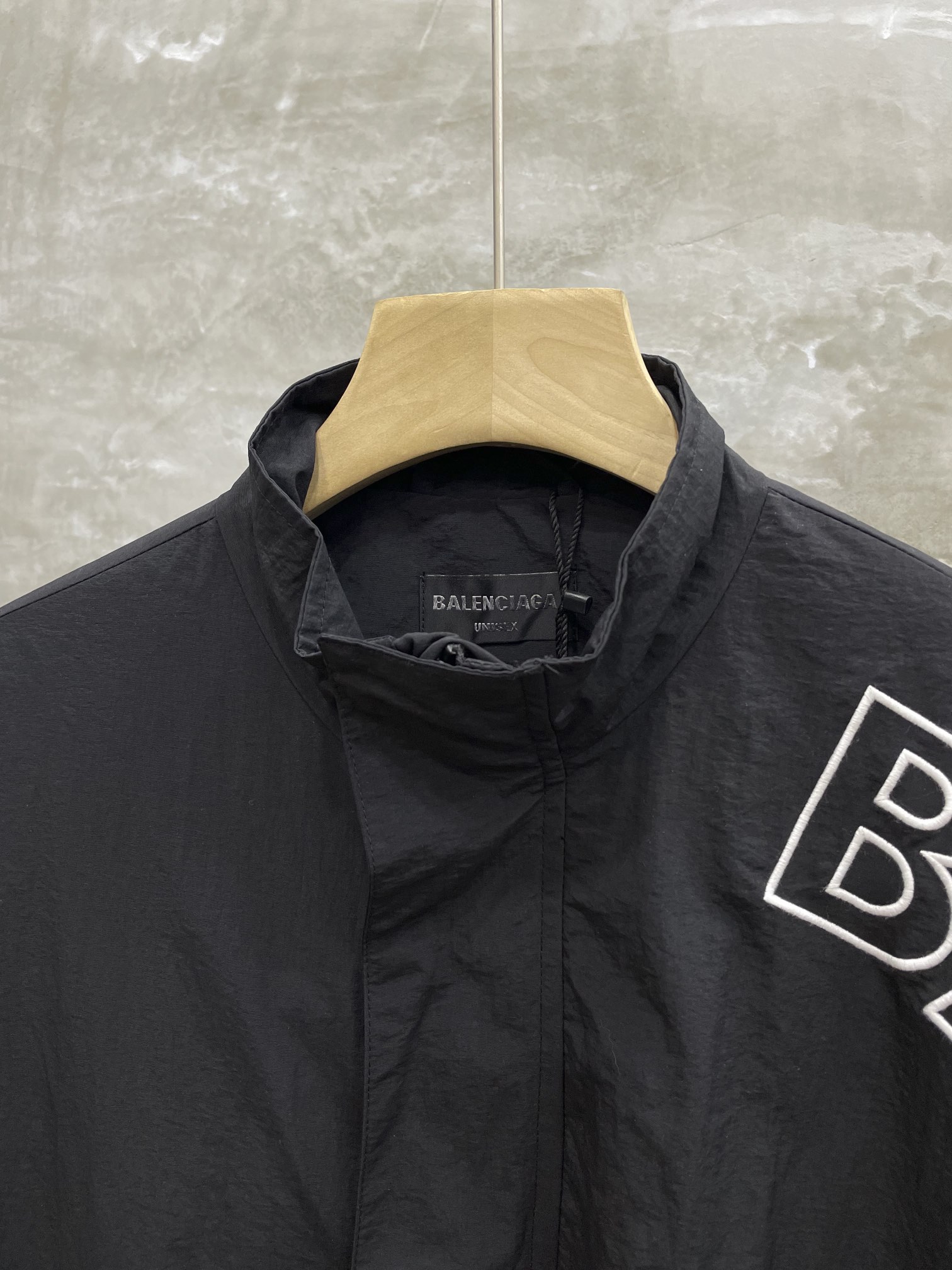 BALENCIAGA OUTLINE TRACKSUIT JACKET（768920TNO791000）