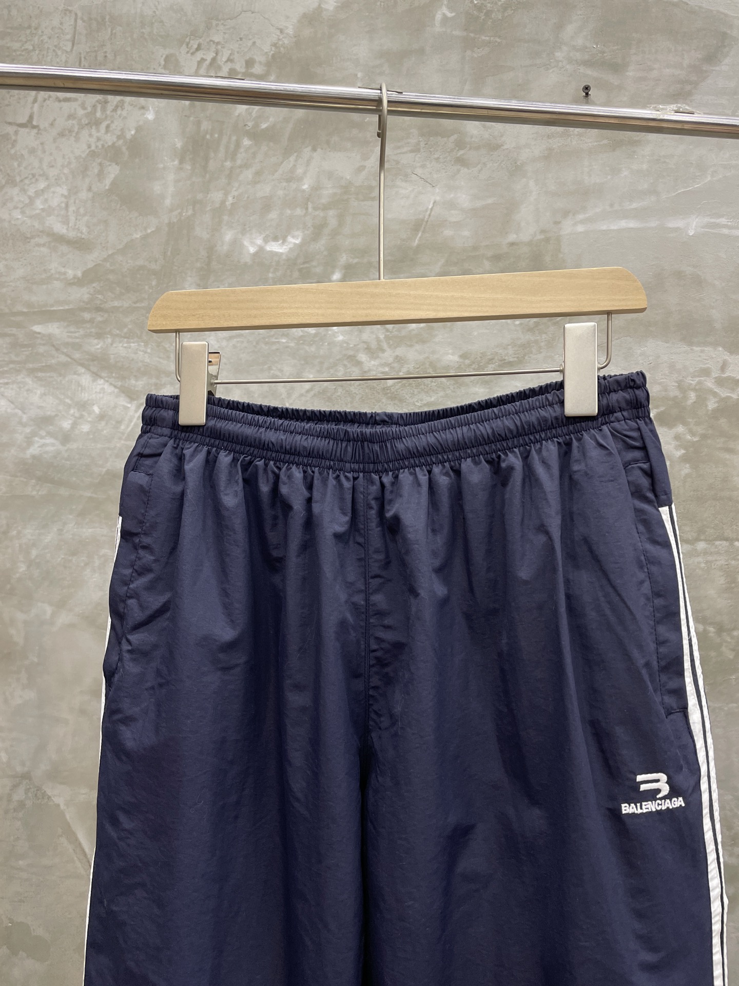 Balenciaga Sporty B Tracksuit Joggers Indigo/Black/White（681254TKO484063）