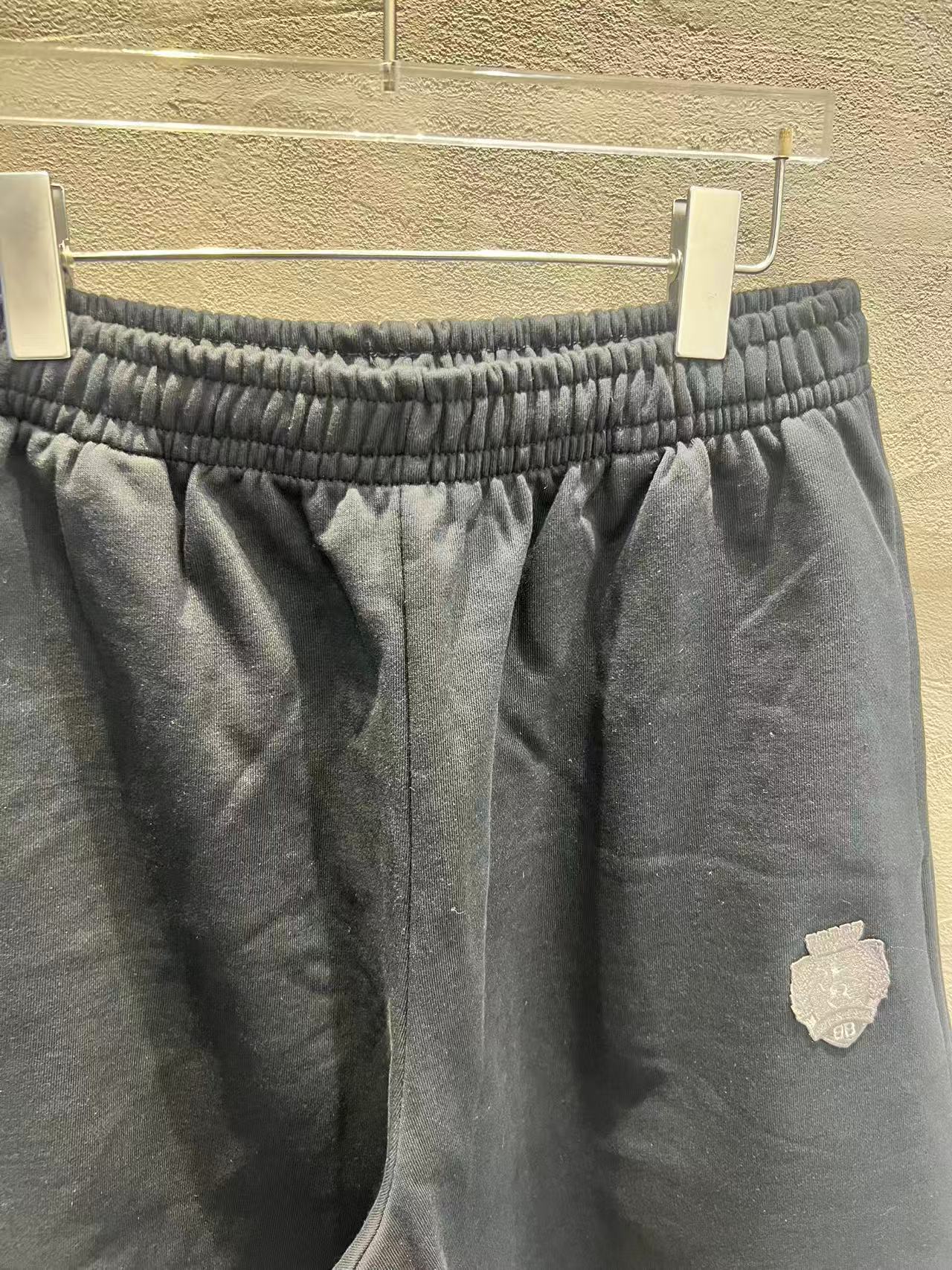 Balenciaga Manchester United 3M Embroidered Capri Pants（857084TTVQ81066）