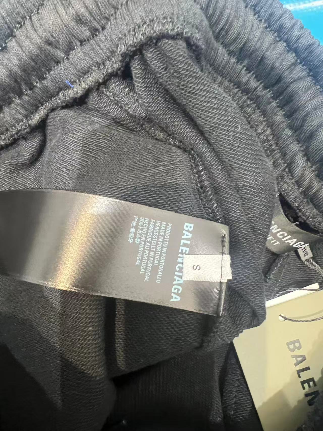 Balenciaga Manchester United 3M Embroidered Capri Pants（857084TTVQ81066）