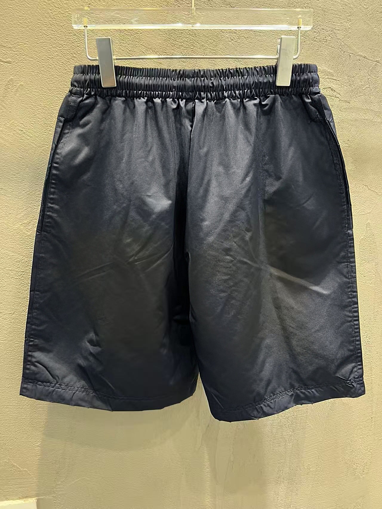 BALENCIAGA Men's Outerwear Shorts（857640TPQ384140）