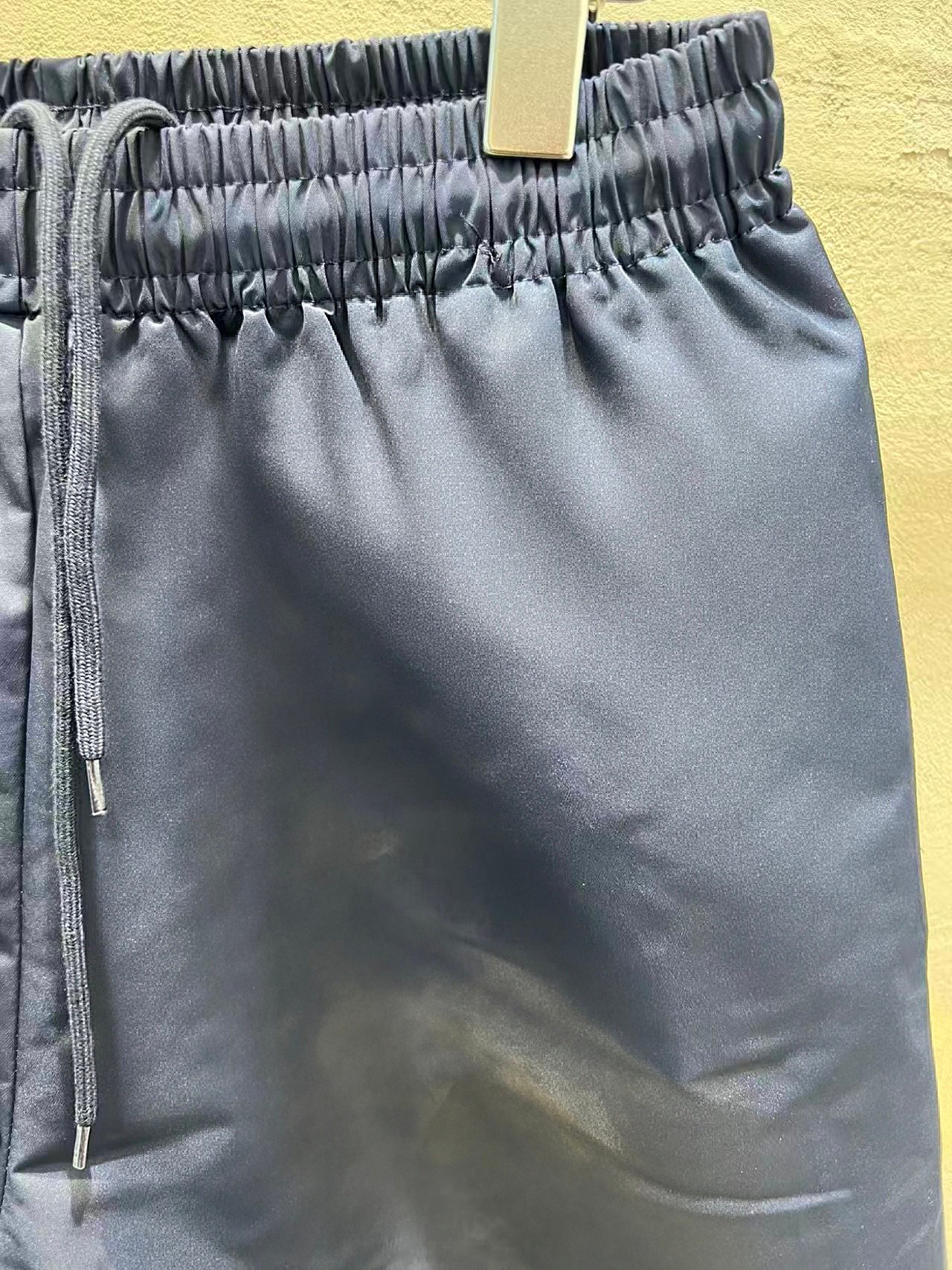 BALENCIAGA Men's Outerwear Shorts（857640TPQ384140）