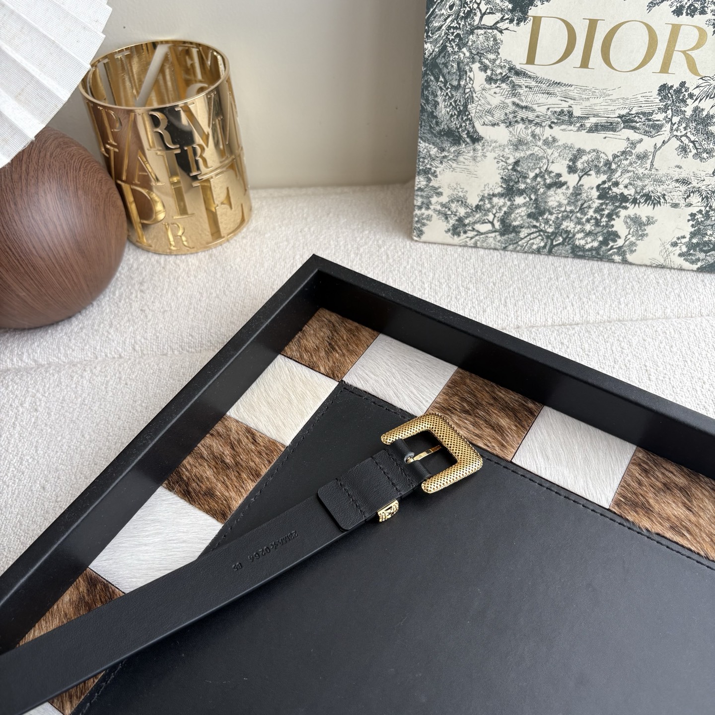 DIOR metal buckle belt（B0745QVWVM900）