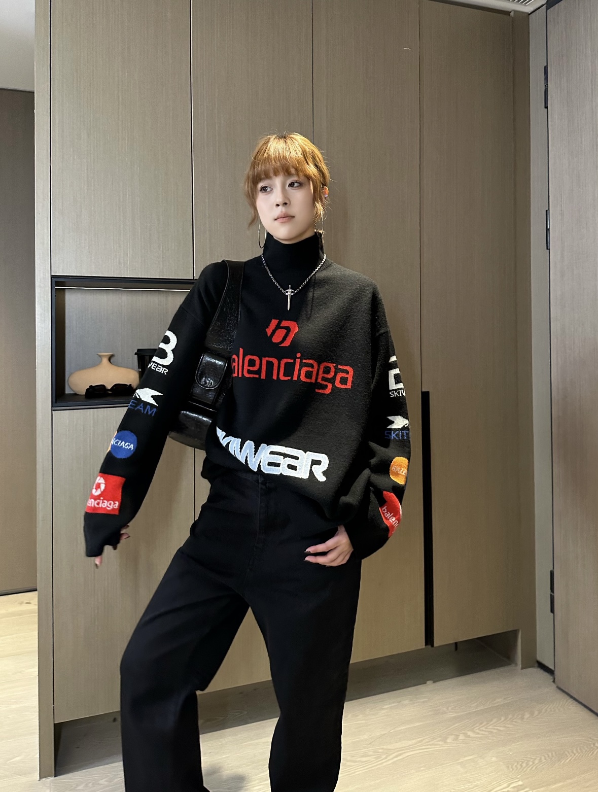 BALENCIAGA Men's Ski Long Sleeve Turtleneck in Black/Multicolor (799917T16962771）