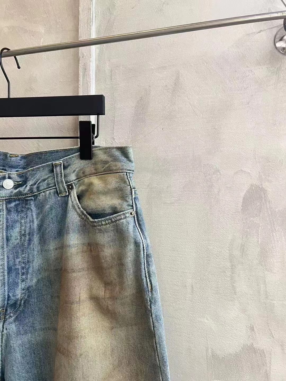 Acne Studios Super baggy fit jeans (B00381）