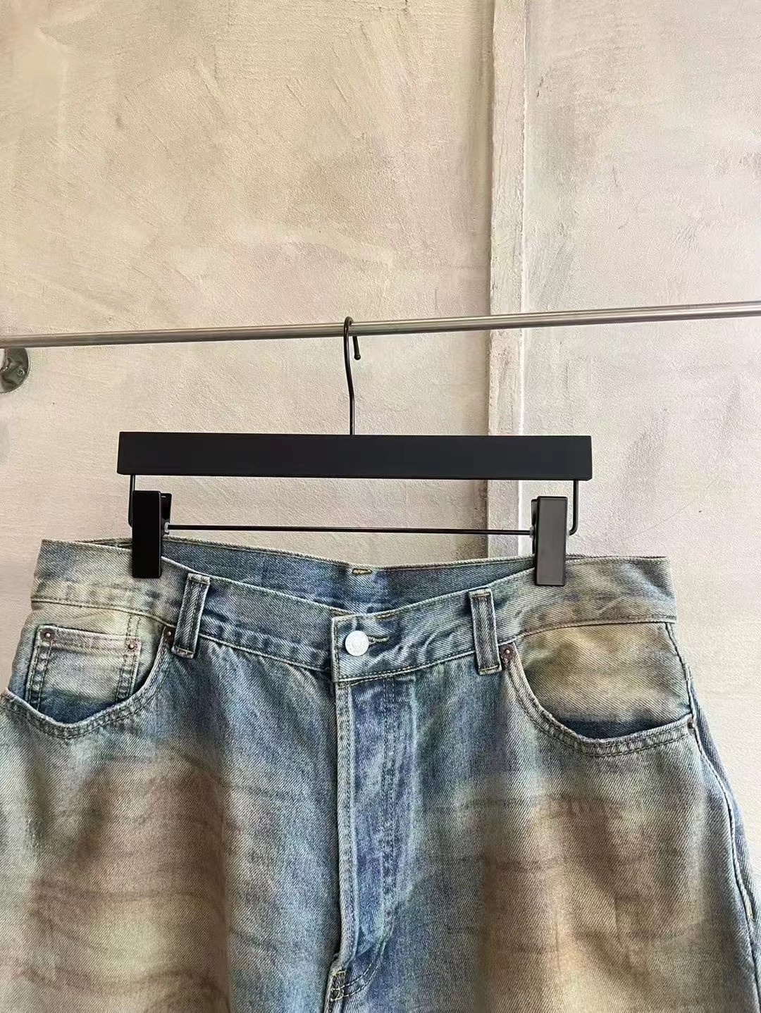 Acne Studios Super baggy fit jeans (B00381）