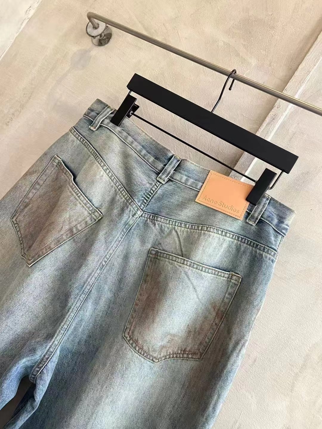 Acne Studios Super baggy fit jeans (B00381）