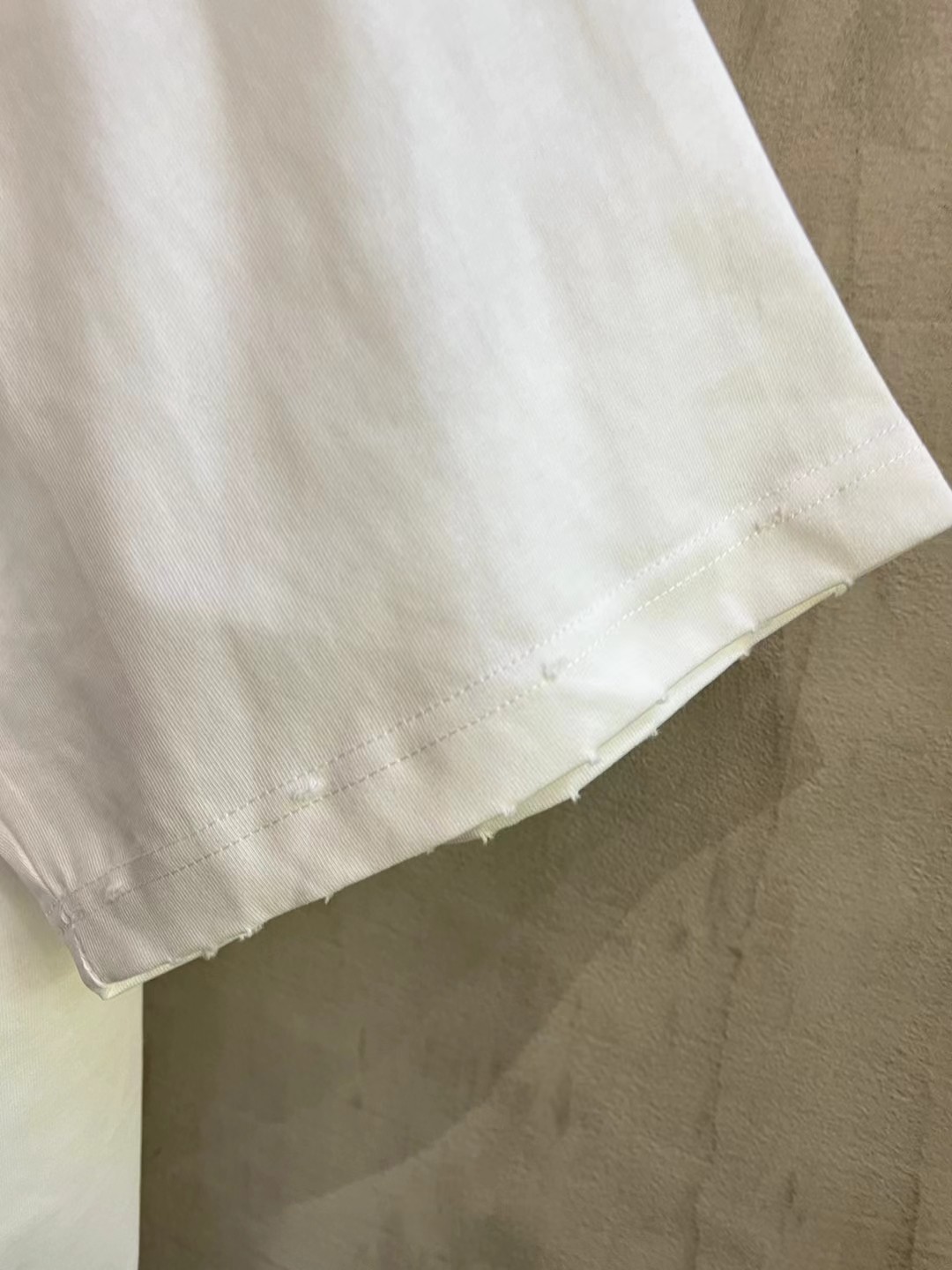 BALENCIAGA Men's 3B Liquefied T-Shirt Oversized "White"（787349TRVS89081）