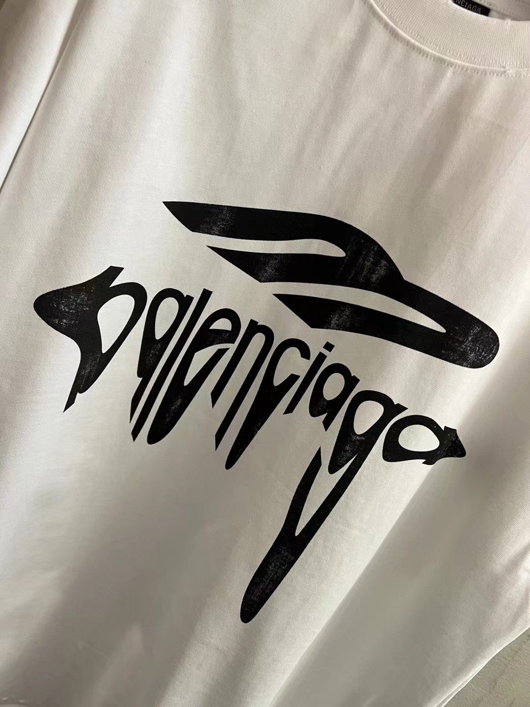 BALENCIAGA Men's 3B Liquefied T-Shirt Oversized "White"（787349TRVS89081）