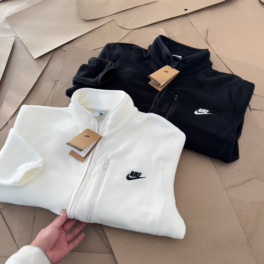 Nike Sportswear Club Men's Fleece Jacket (FZ0889-010）