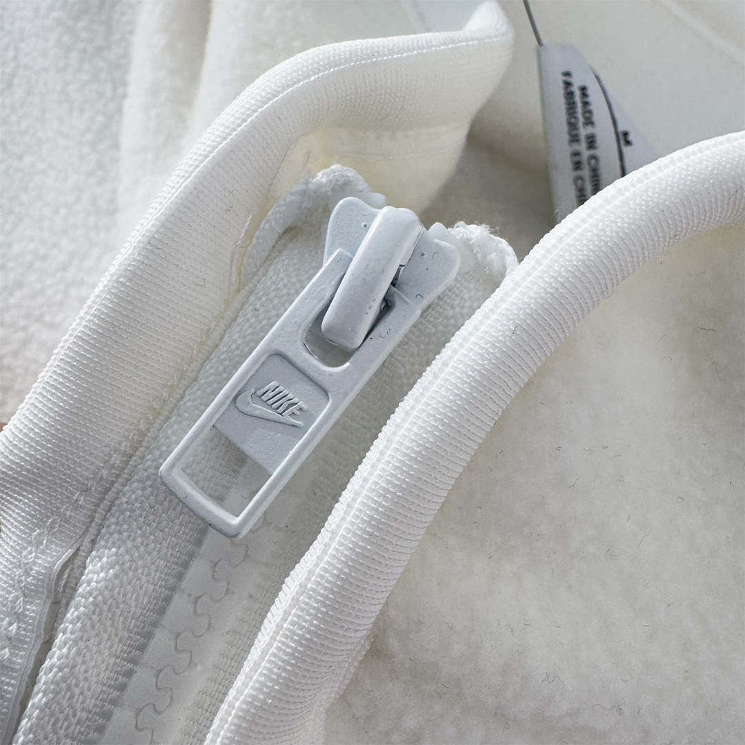 Nike Sportswear Club Men's Fleece Jacket (FZ0889-010）