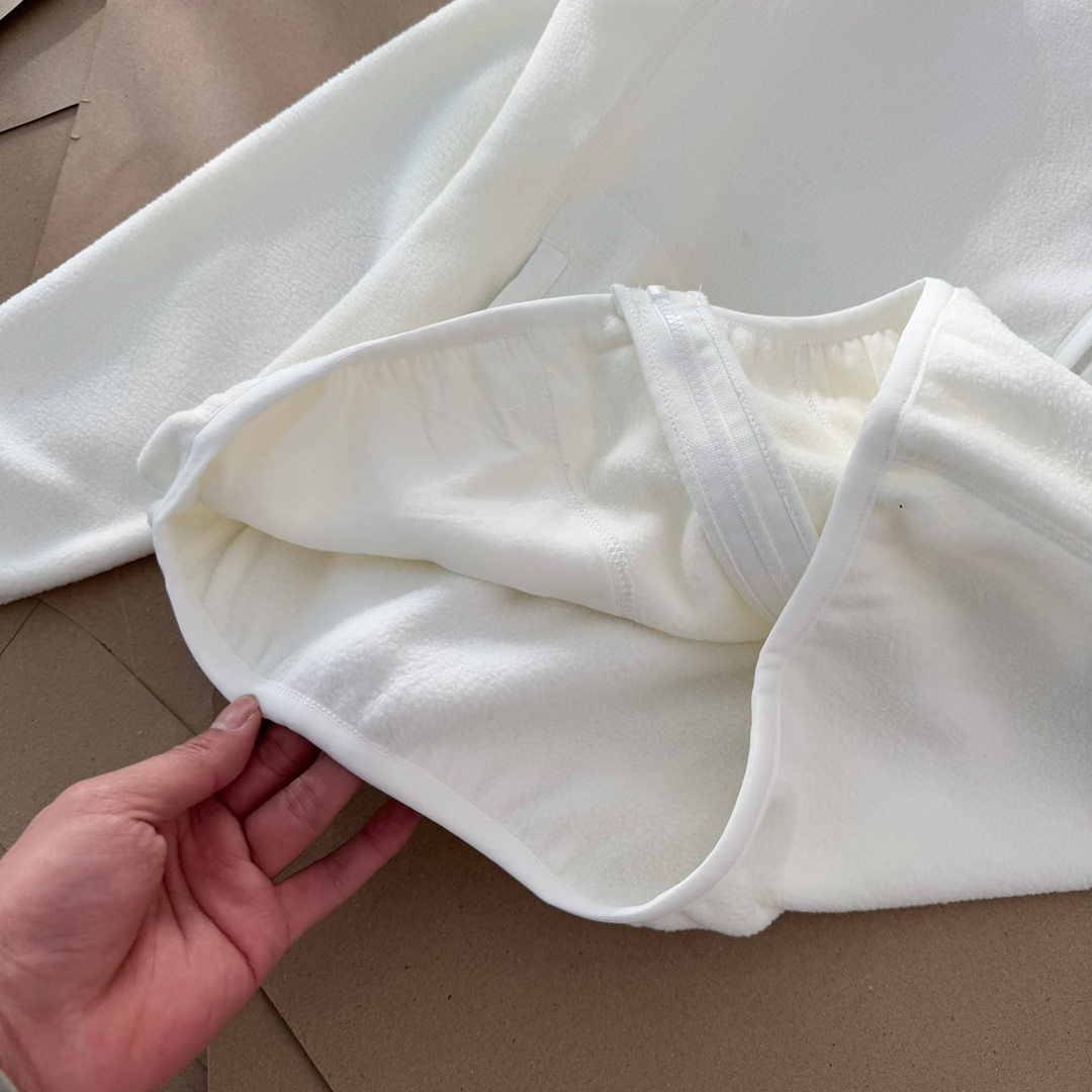 Nike Sportswear Club Men's Fleece Jacket (FZ0889-010）