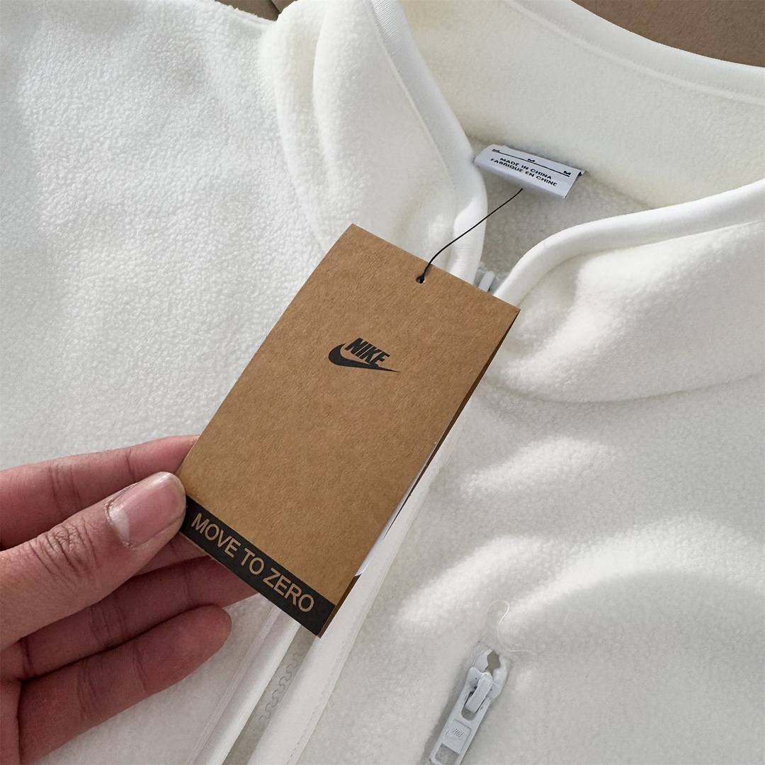 Nike Sportswear Club Men's Fleece Jacket (FZ0889-010）