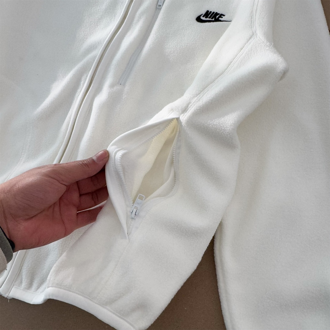 Nike Sportswear Club Men's Fleece Jacket (FZ0889-010）