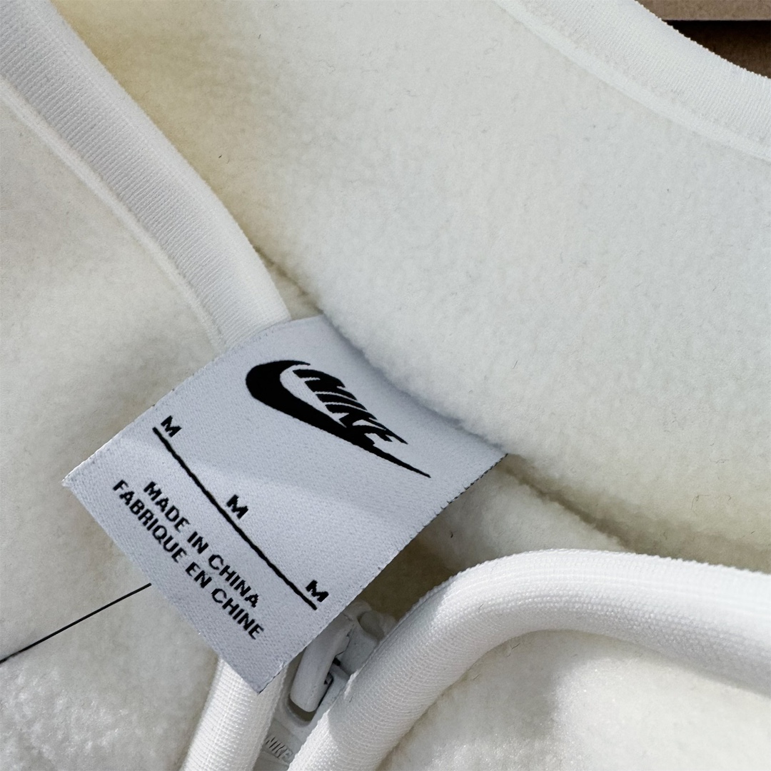 Nike Sportswear Club Men's Fleece Jacket (FZ0889-010）