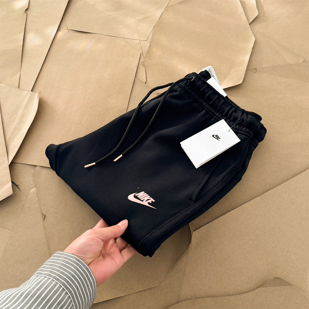 Nike x Central Cee Tech Fleece Jogger Pants "Black"（HQ3749-010）