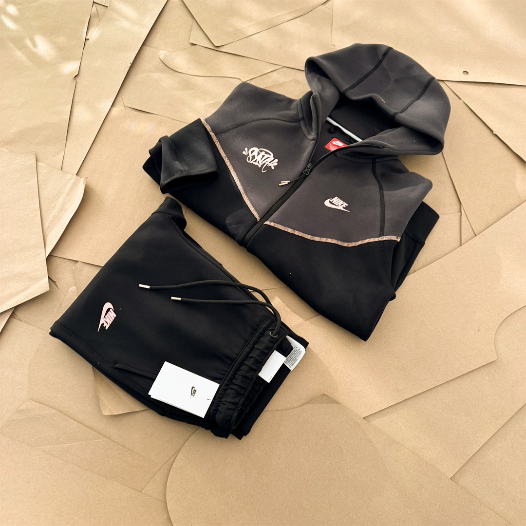 Nike x Central Cee Tech Fleece Jogger Pants "Black"（HQ3749-010）