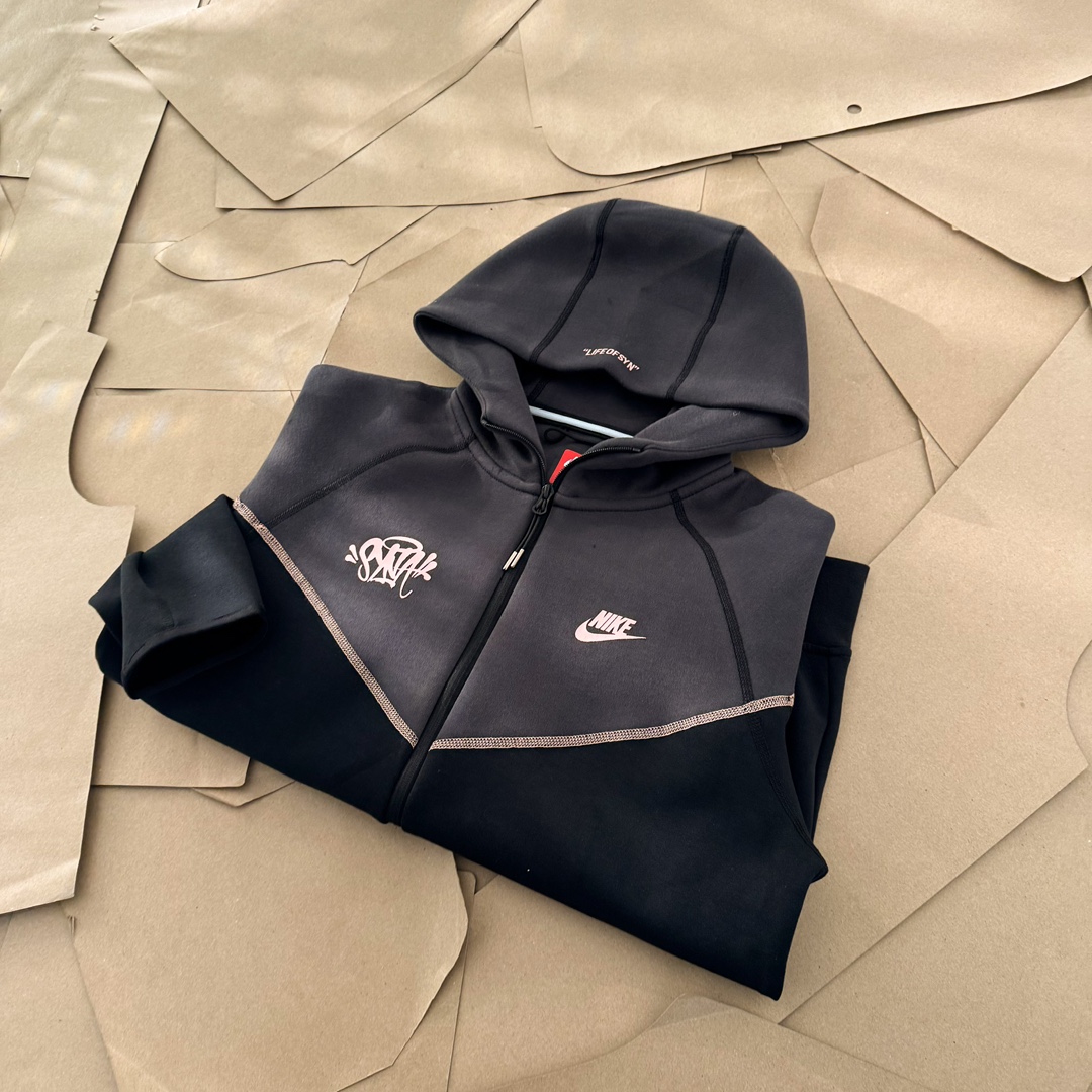 Nike x Central Cee Tech Fleece Windrunner "Black/Anthracite"（HQ3748-010）