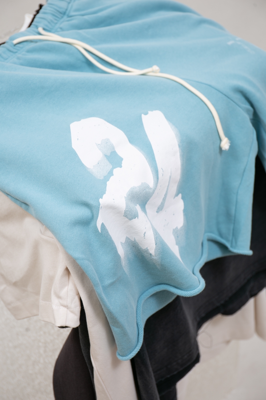 RRR123 Enemy Straight-Leg Logo-Print Cotton-Jersey Drawstring Shorts （125782005）