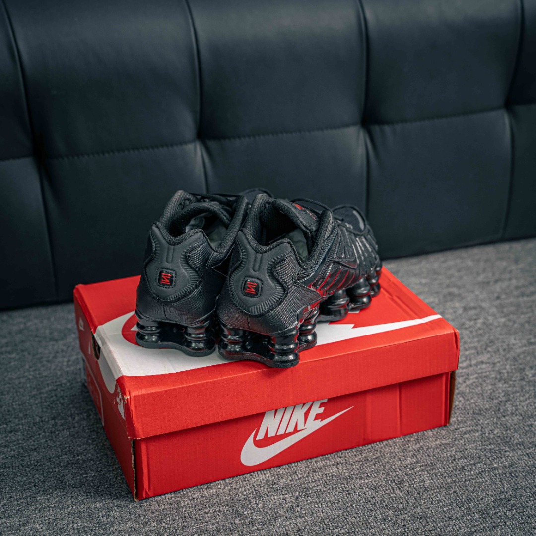 Nike Shox TL "Black/Metallic Hematite/Max Orange/Black"（AV3595-002）