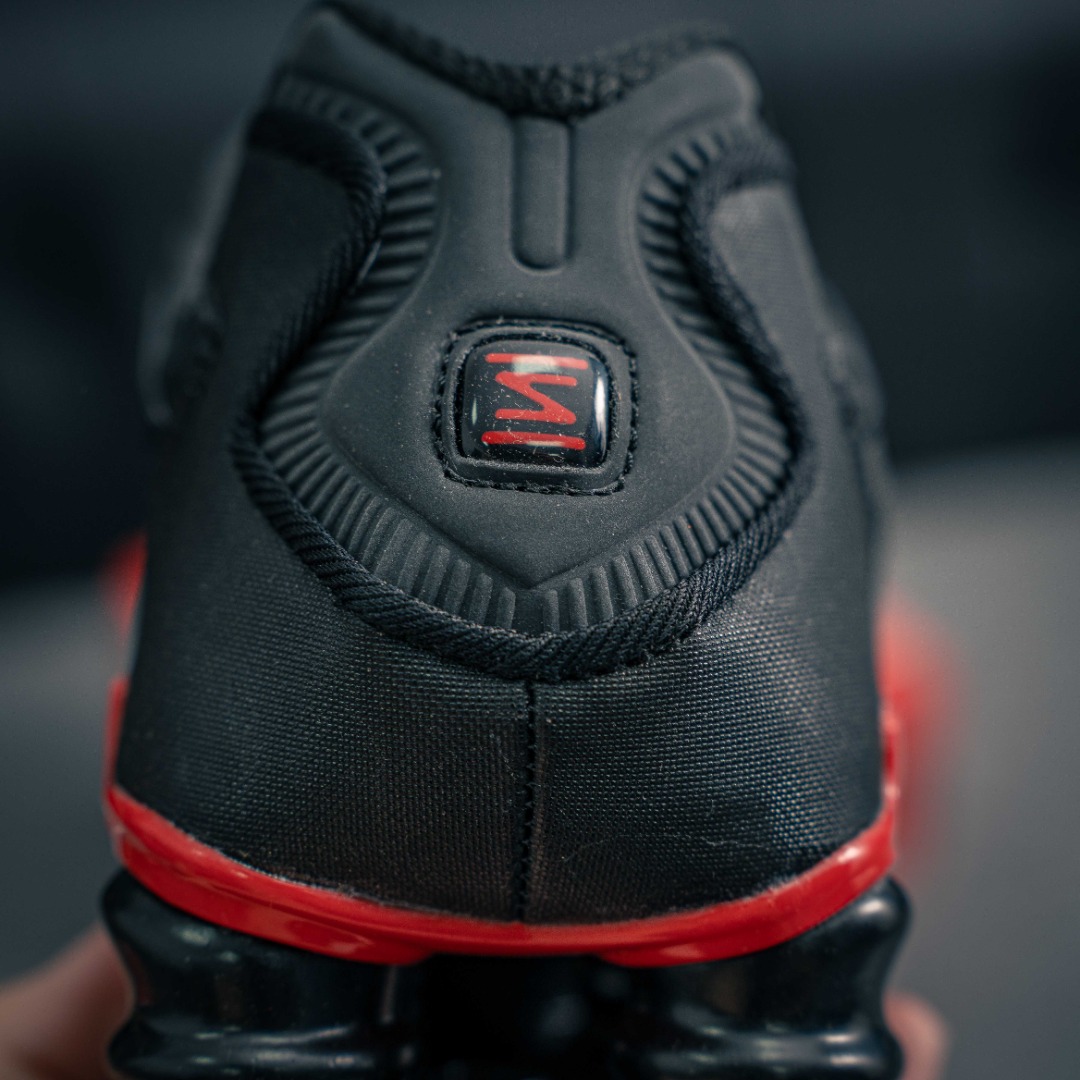 Nike Shox TL "Black/University Red/Metallic Silver"（CN0151-003）