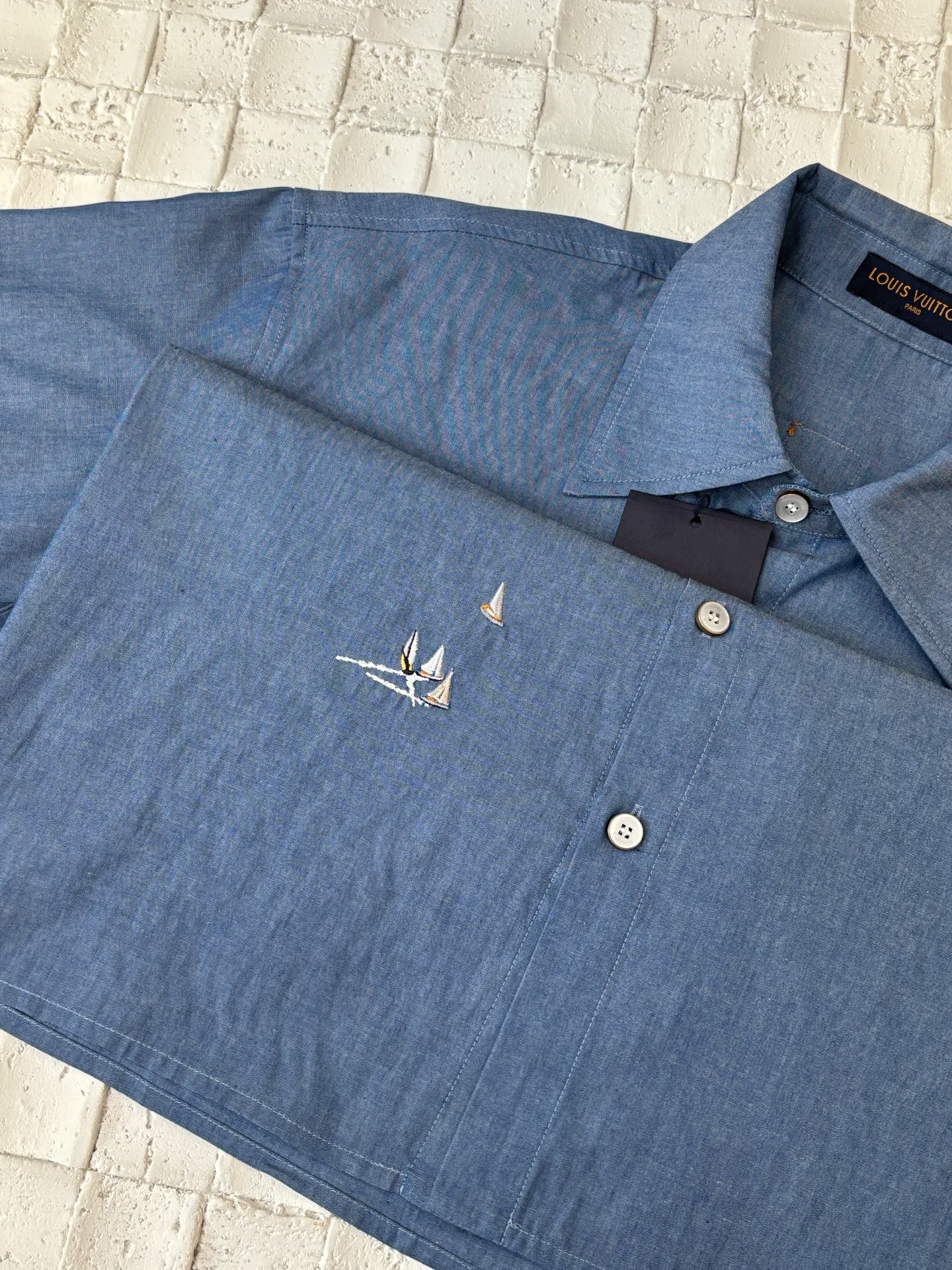 Louis Vuitton Embroidered Short Sleeve Yacht Shirt（1AHVW0）