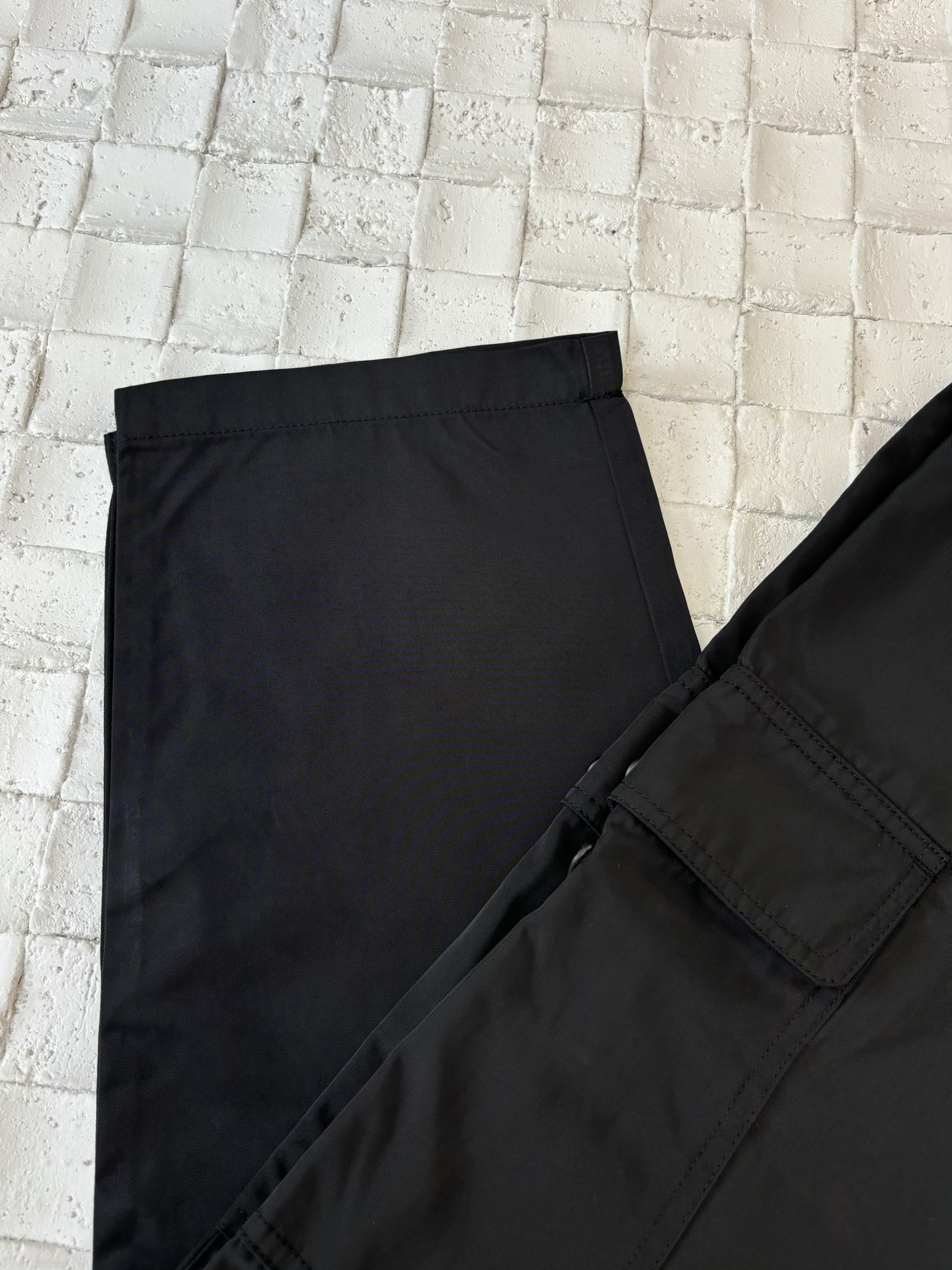 PRADA CHINO PANTS（SPH471-11BZ-F0002-S-OOO）