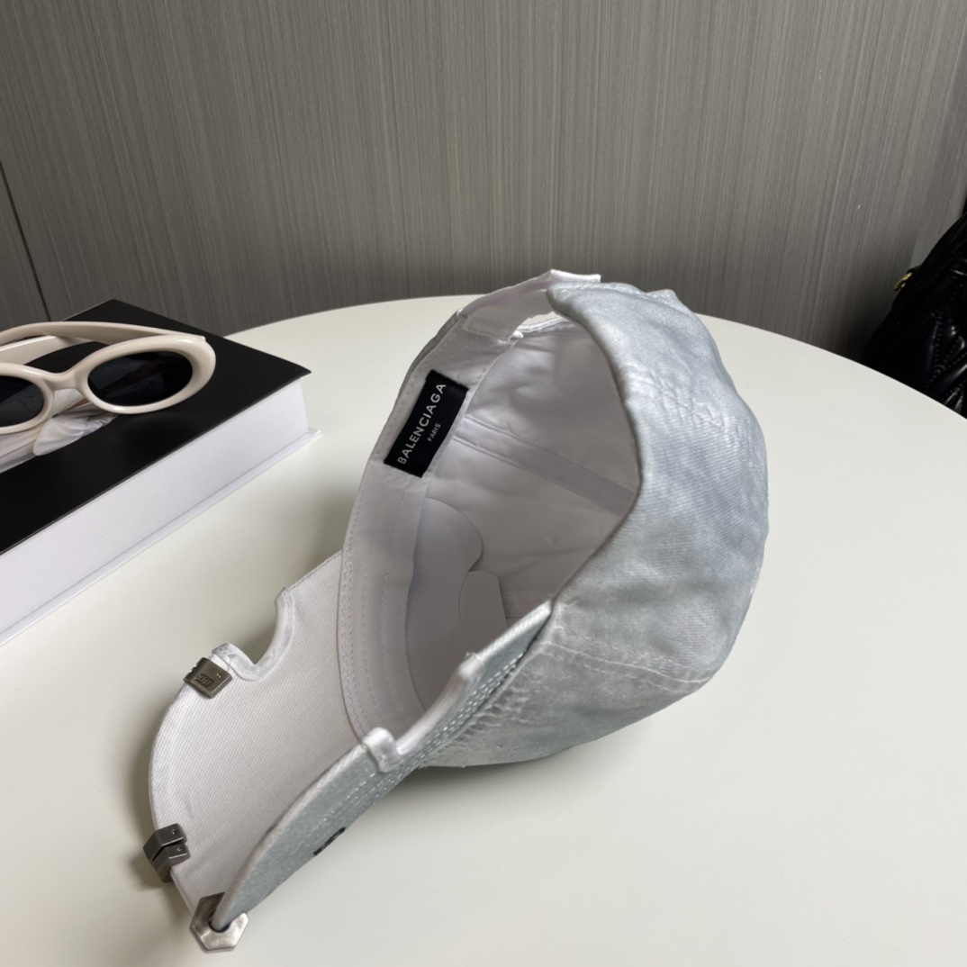 Balenciaga baseball cap（766859410B29060）
