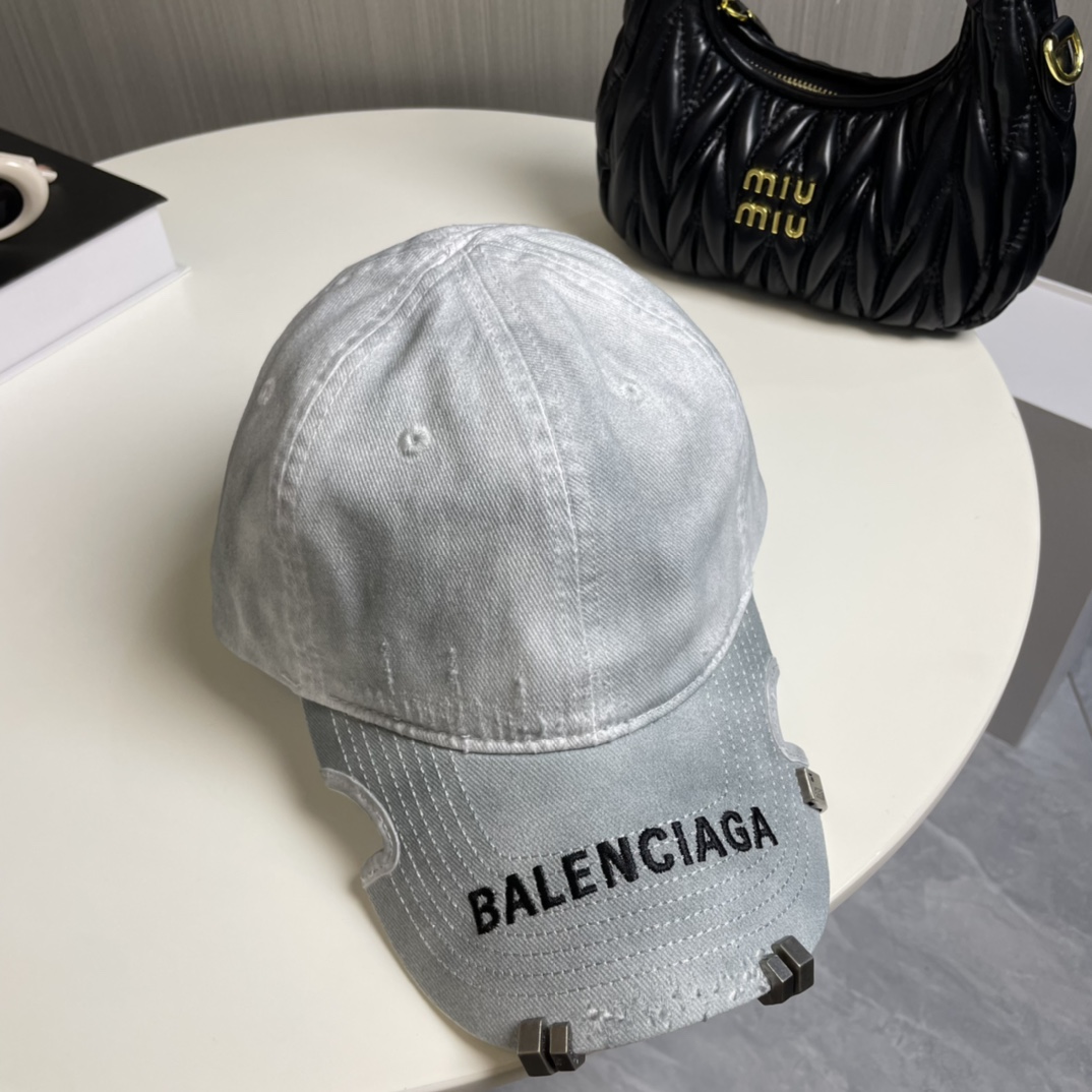 Balenciaga baseball cap（766859410B29060）