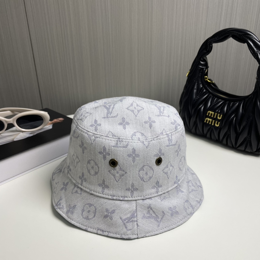 LOUIS VUITTON Double-sided bucket hat（M76212）
