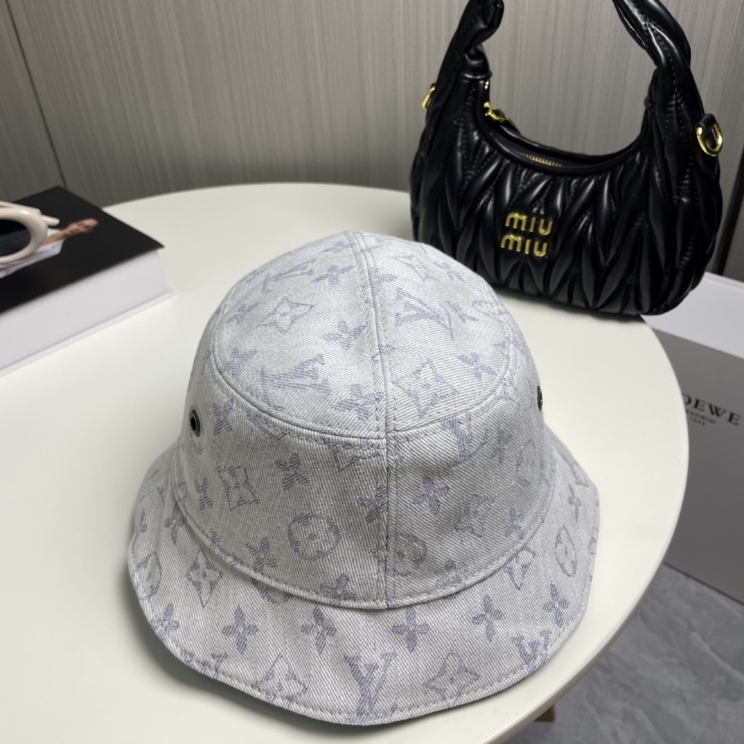 LOUIS VUITTON Double-sided bucket hat（M76212）
