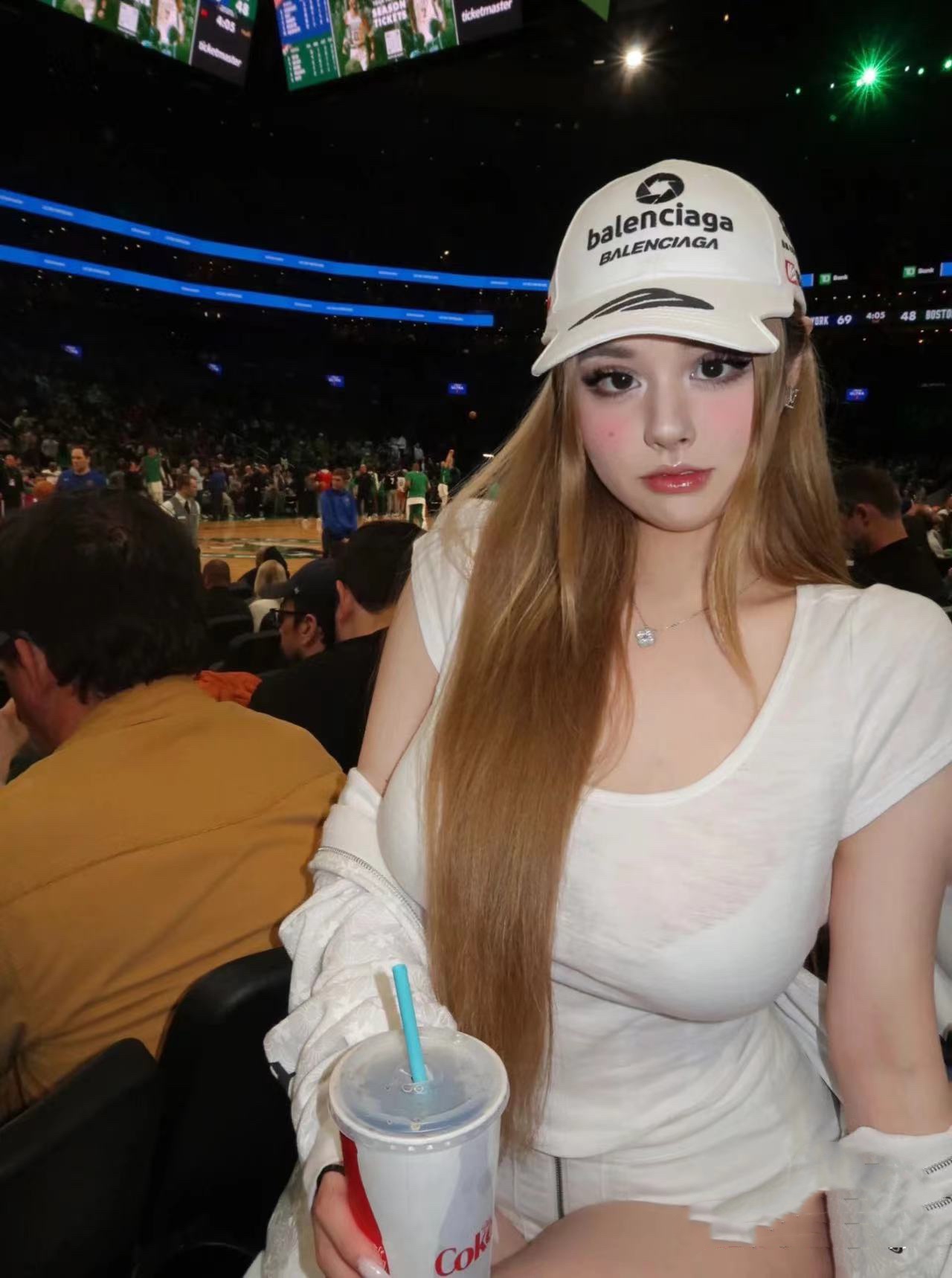 Balenciaga baseball cap（766858410B21000）