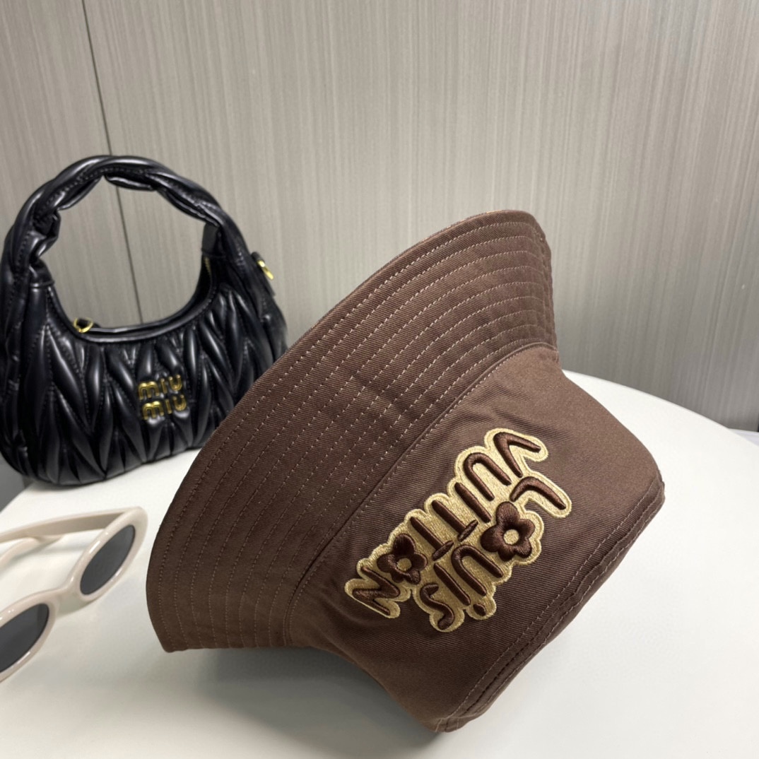 LOUIS VUITTON Double-sided bucket hat（M7466M）