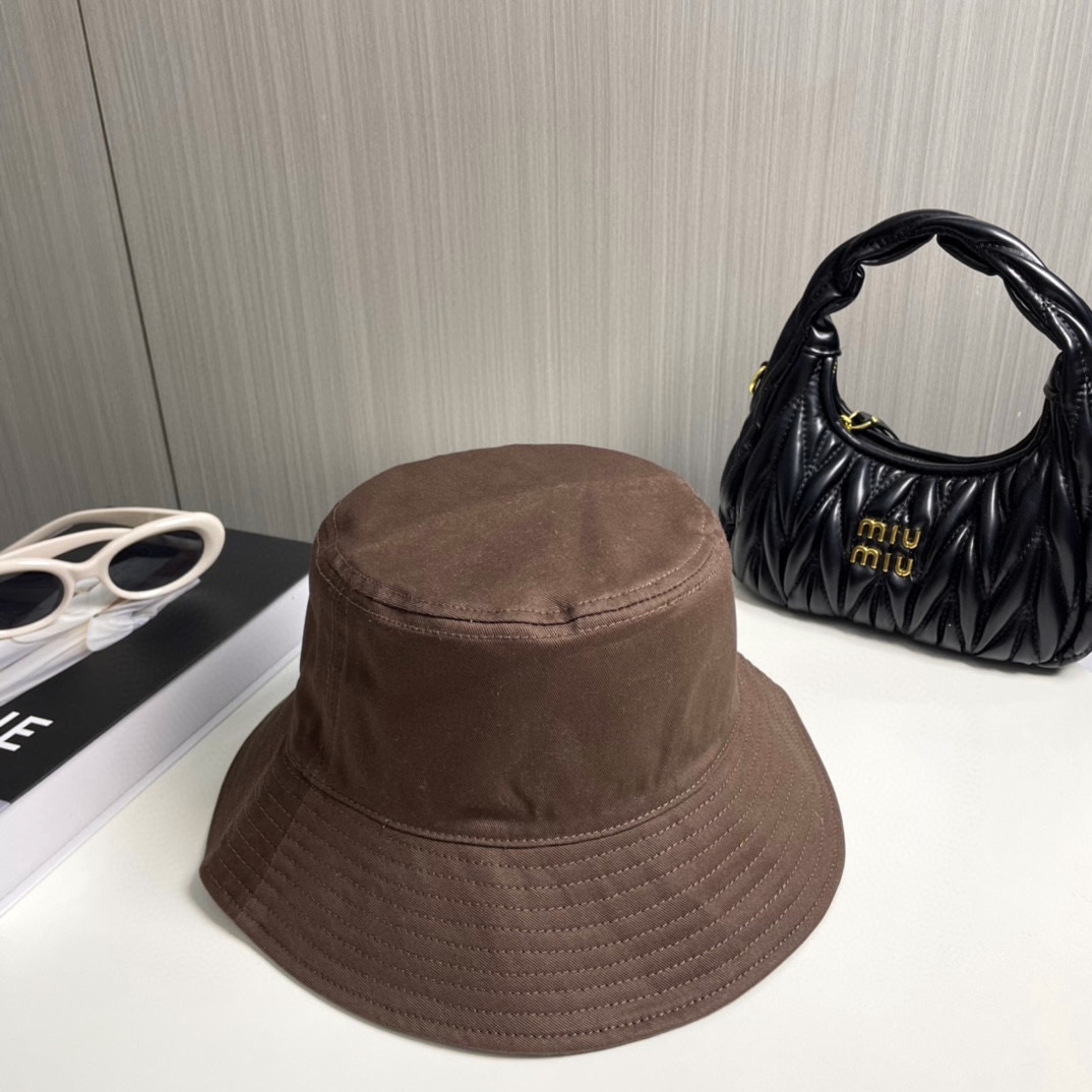 LOUIS VUITTON Double-sided bucket hat（M7466M）