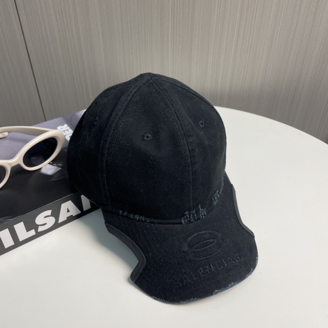Balenciaga baseball cap（787081410B21000）