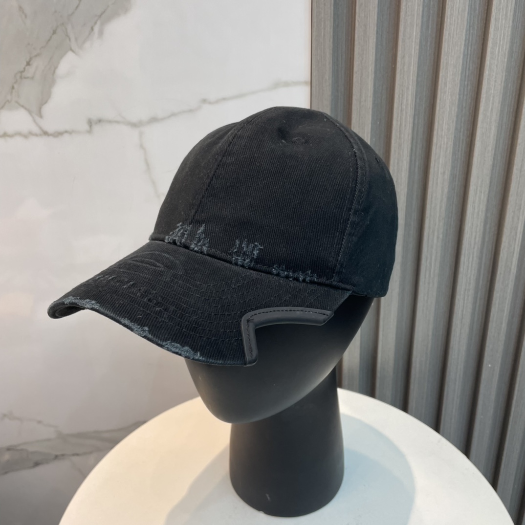 Balenciaga baseball cap（787081410B21000）