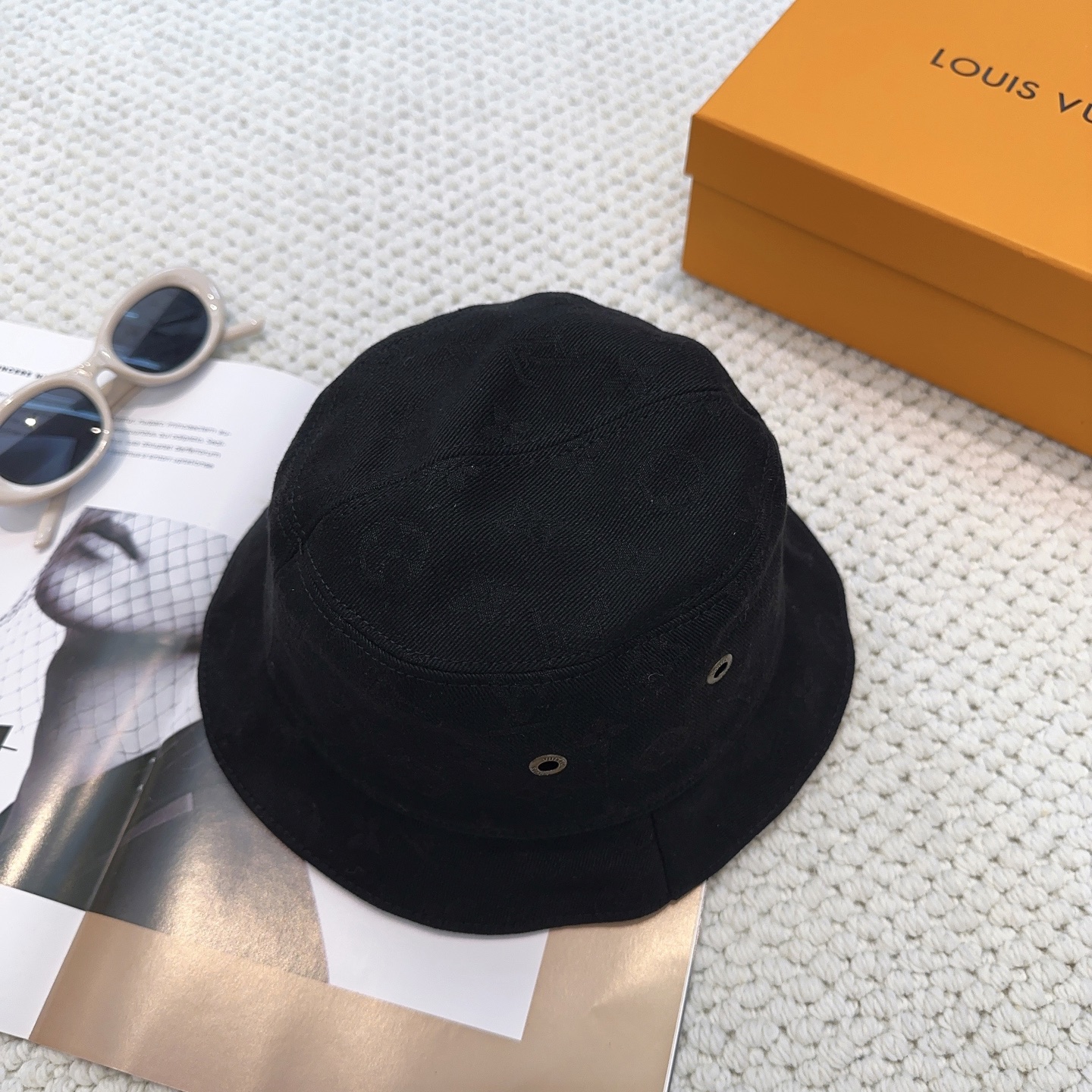 Louis Vuitton Monogram Essential Bucket Hat（M78772）